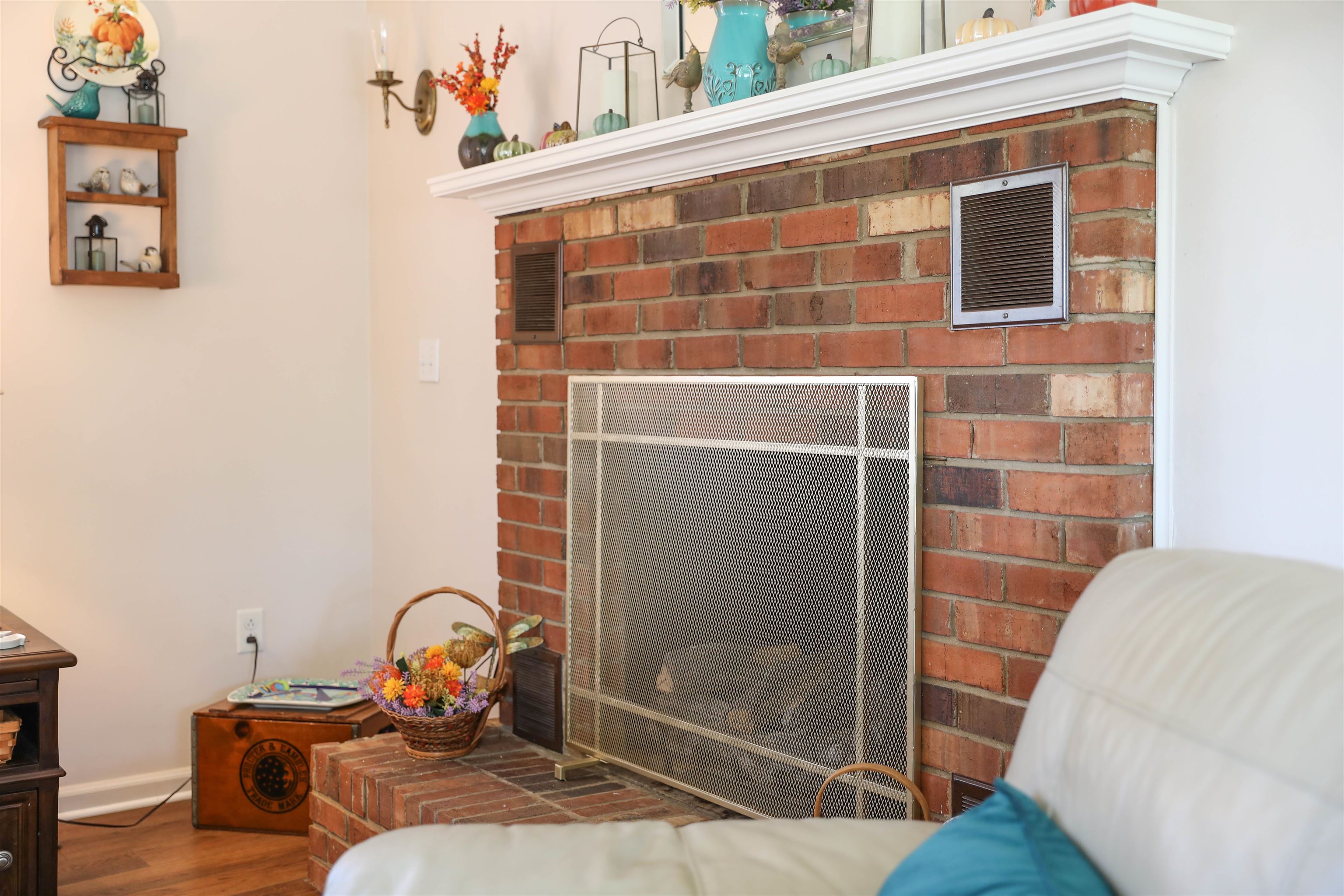 104 COUNTRY LODGE RD