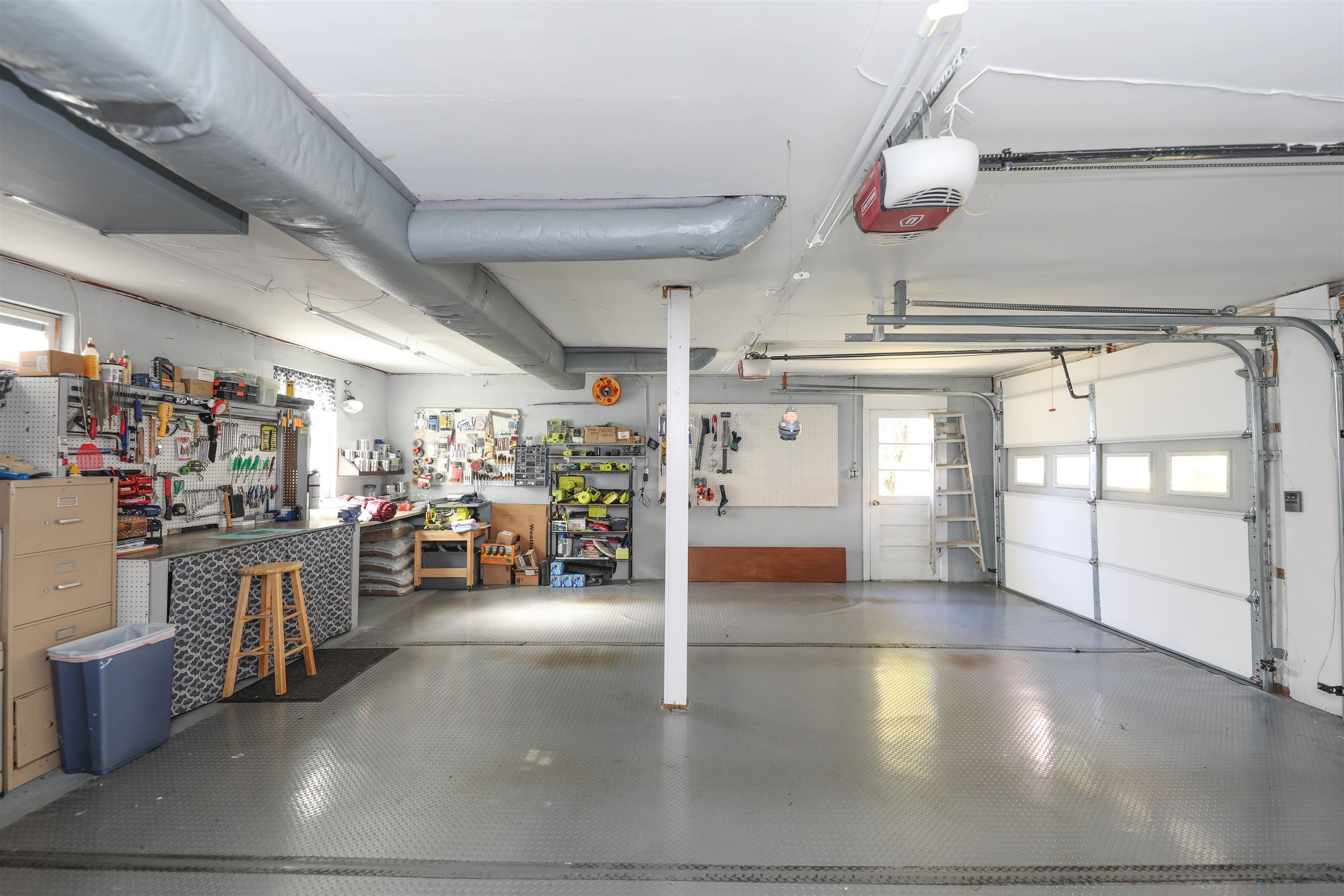 104 COUNTRY LODGE RD