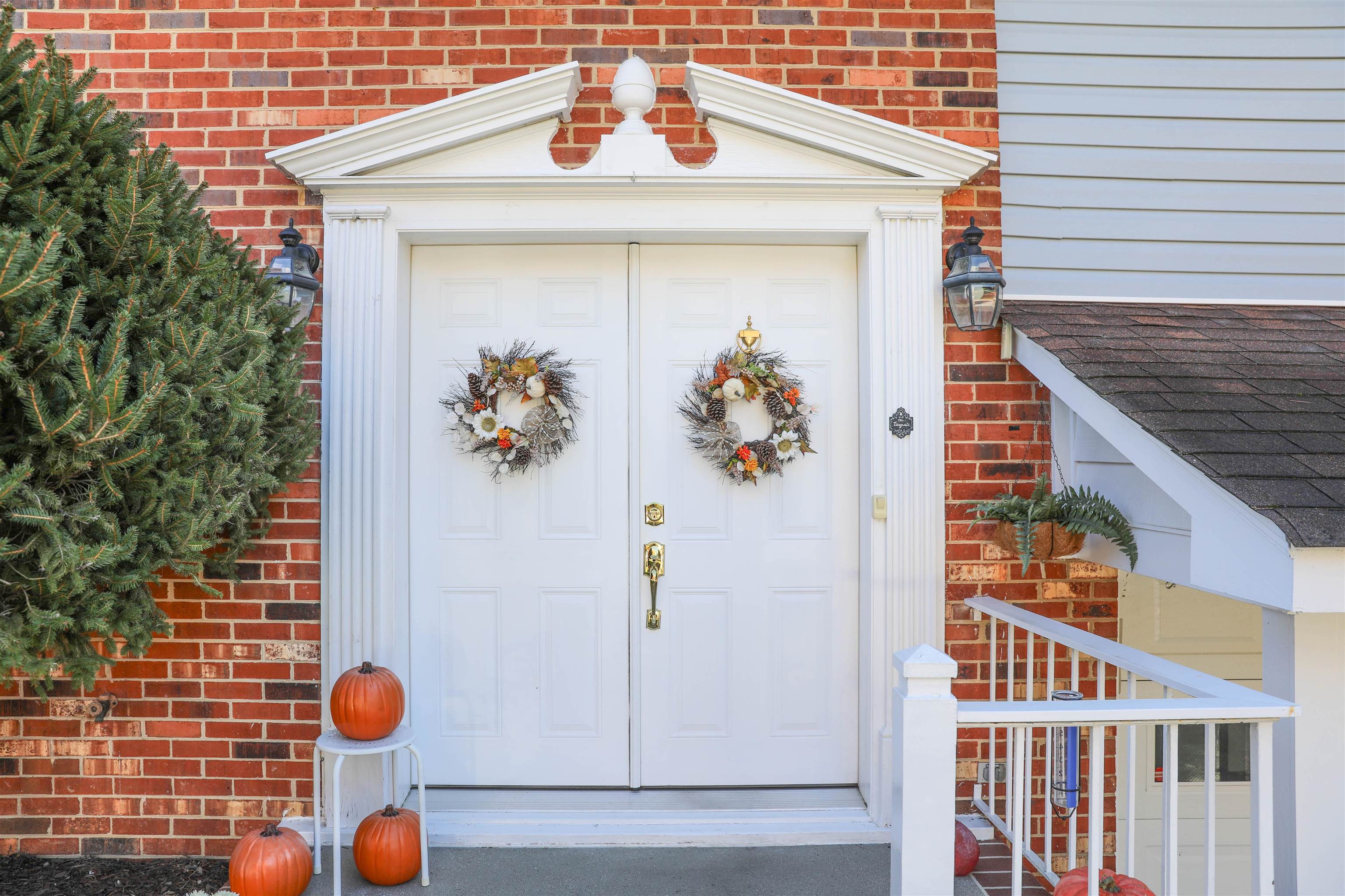 104 COUNTRY LODGE RD