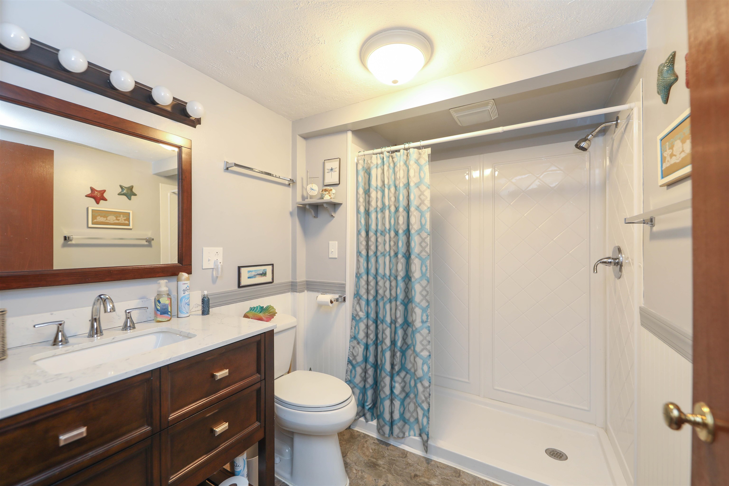 104 COUNTRY LODGE RD