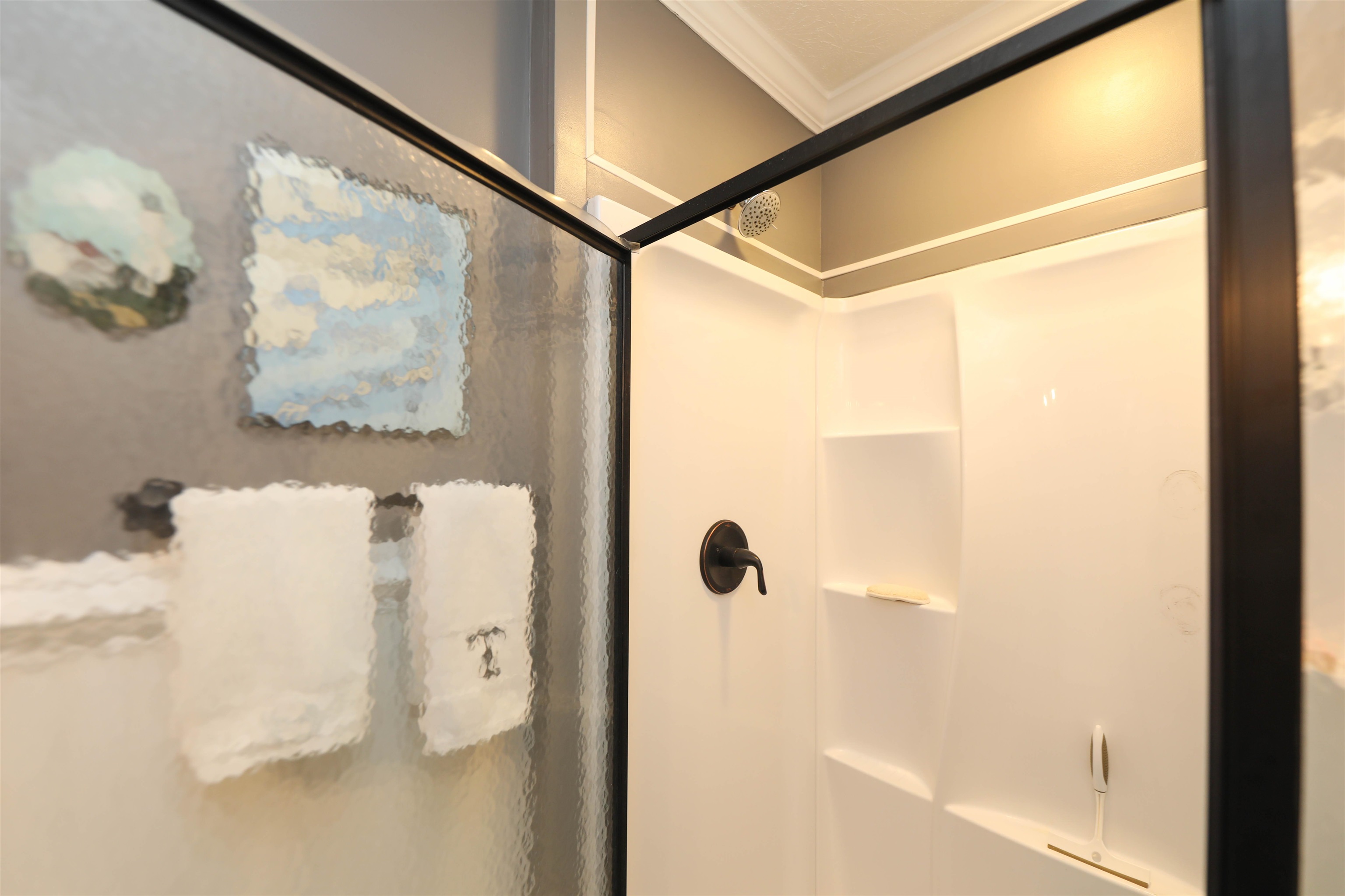 104 COUNTRY LODGE RD