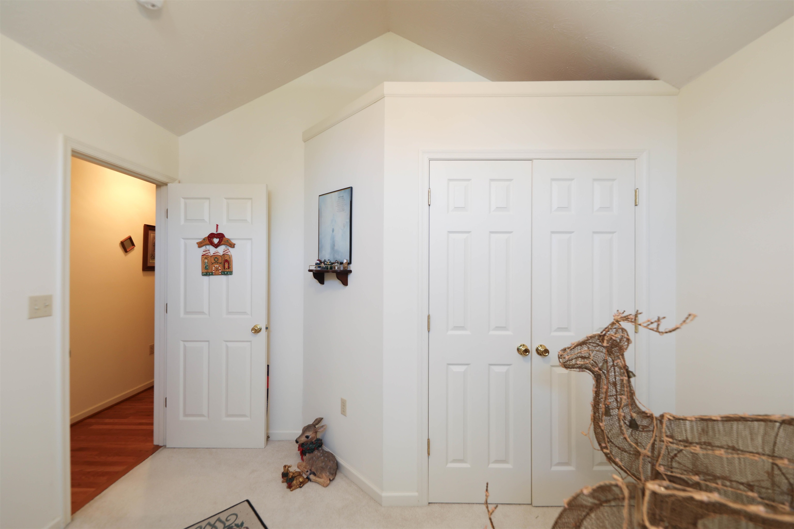 229 ARROWHEAD LN