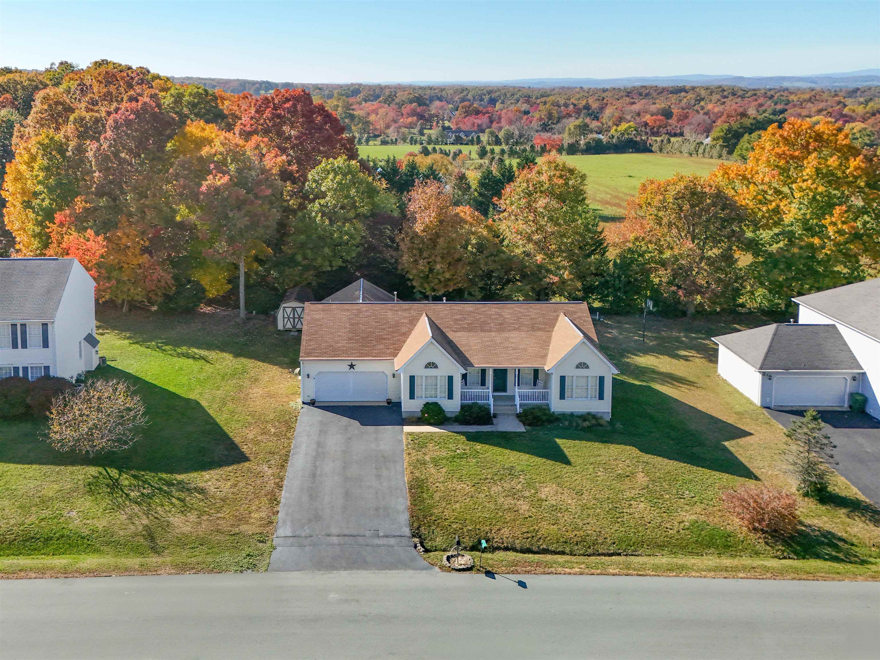229 ARROWHEAD LN