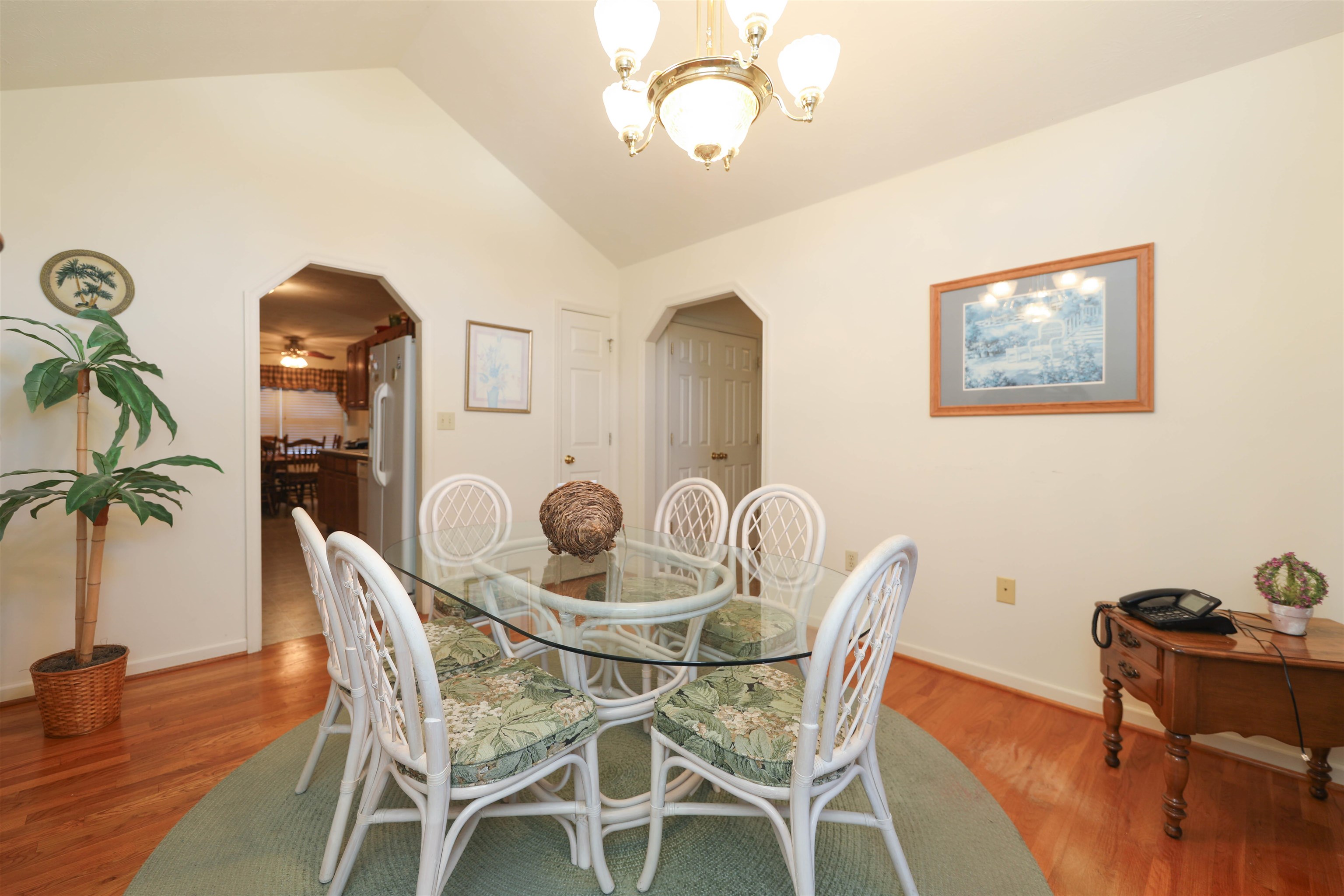 229 ARROWHEAD LN