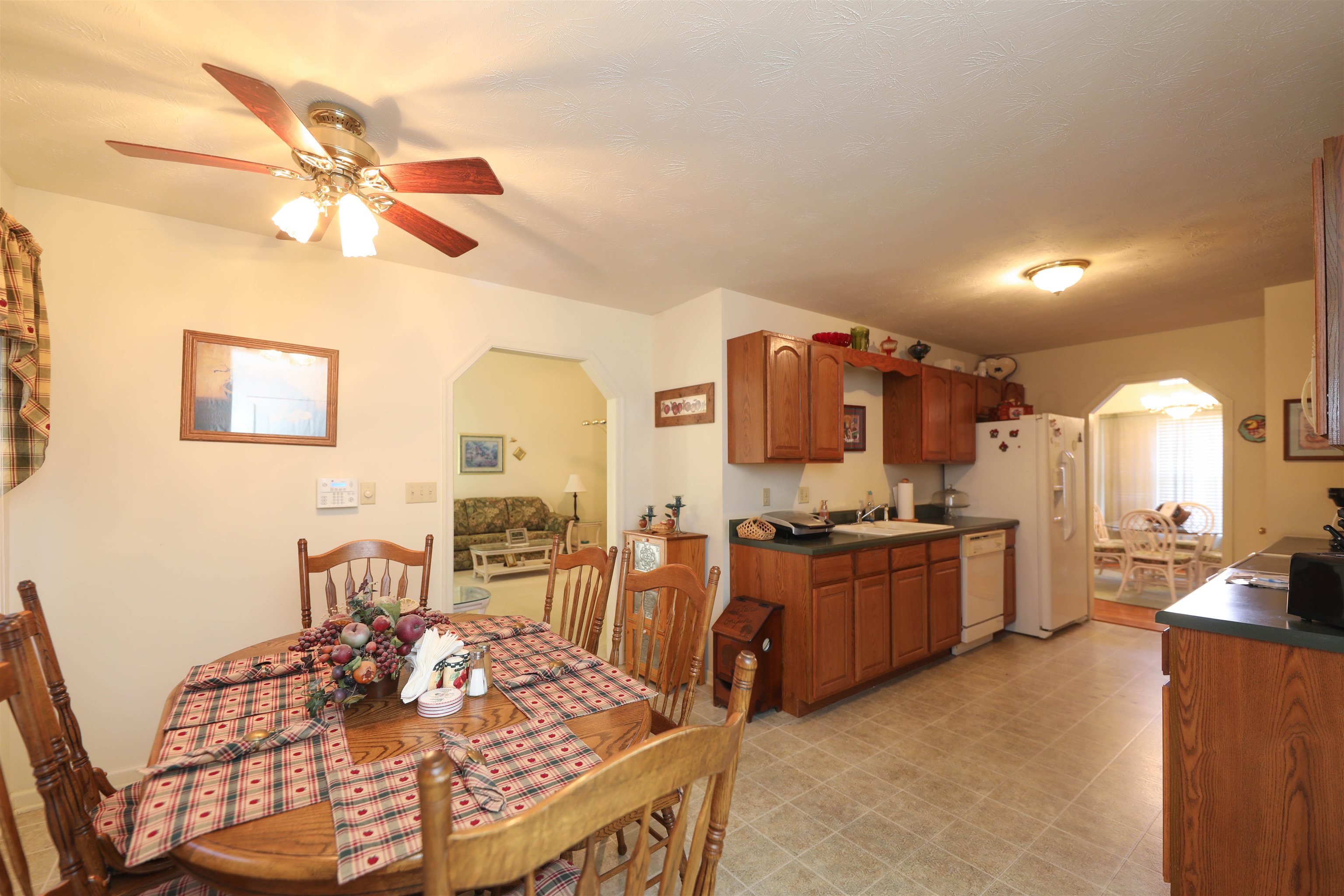 229 ARROWHEAD LN