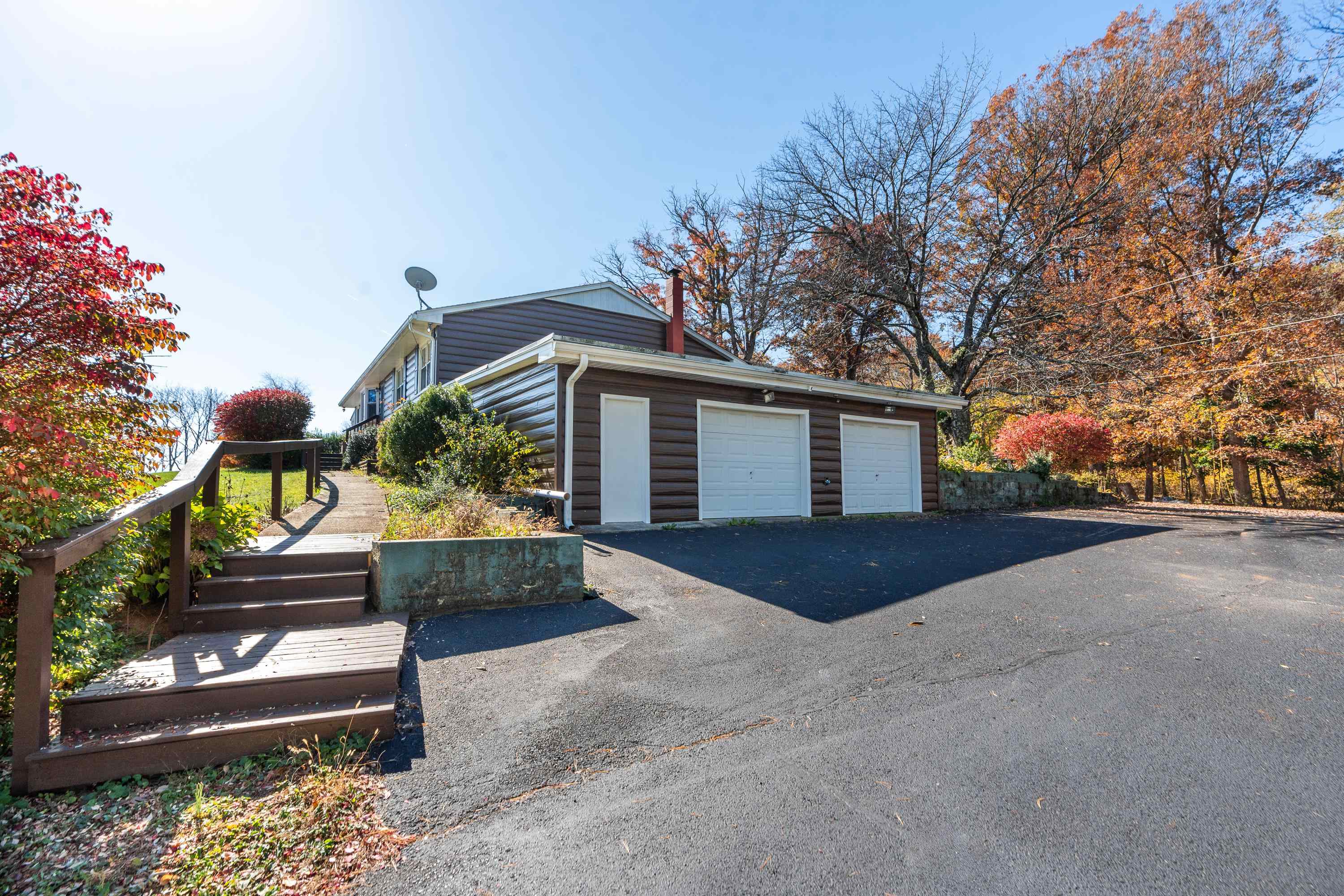 311 MILL LANE RD