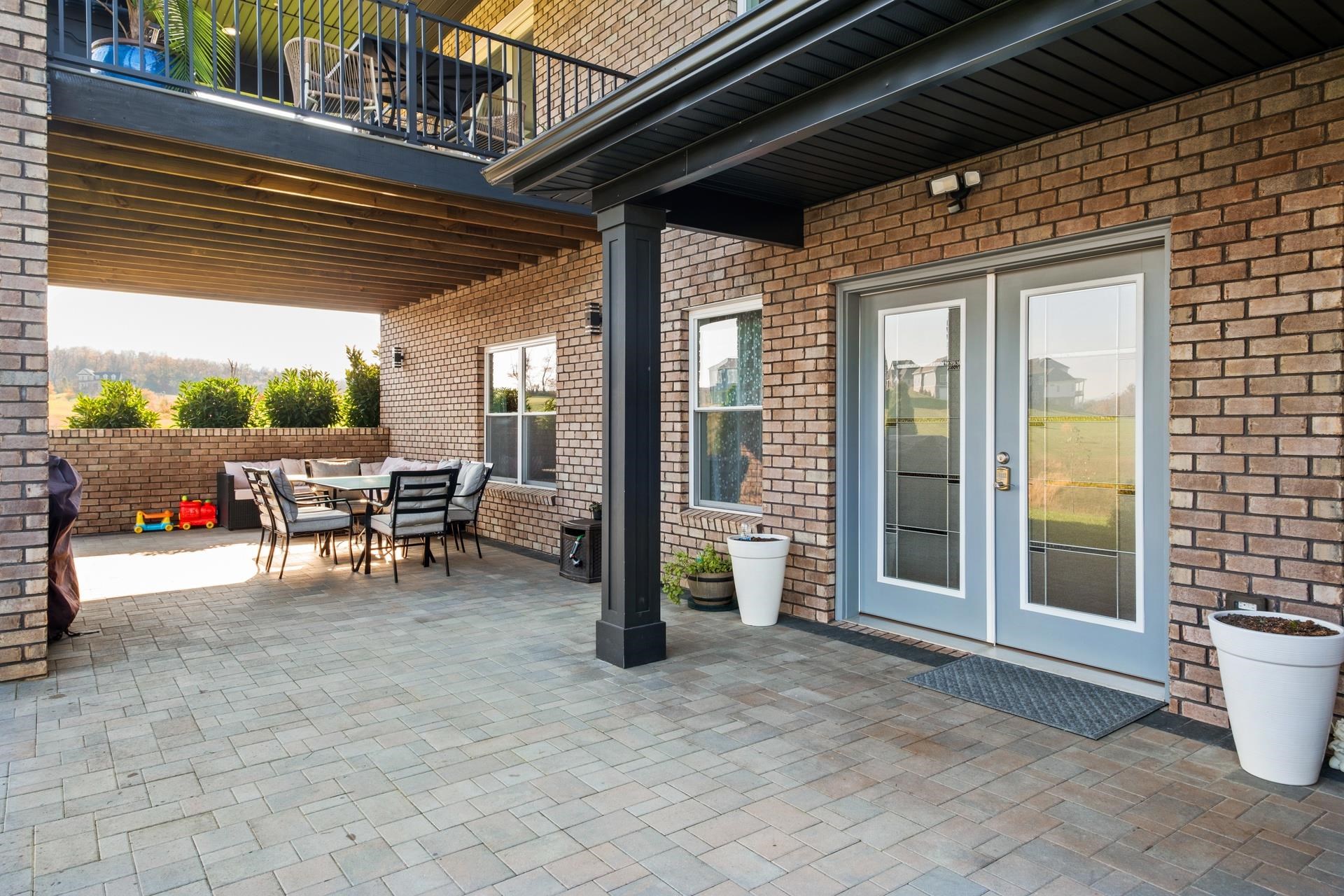 2640 HUNTINGTON SPRINGS DR