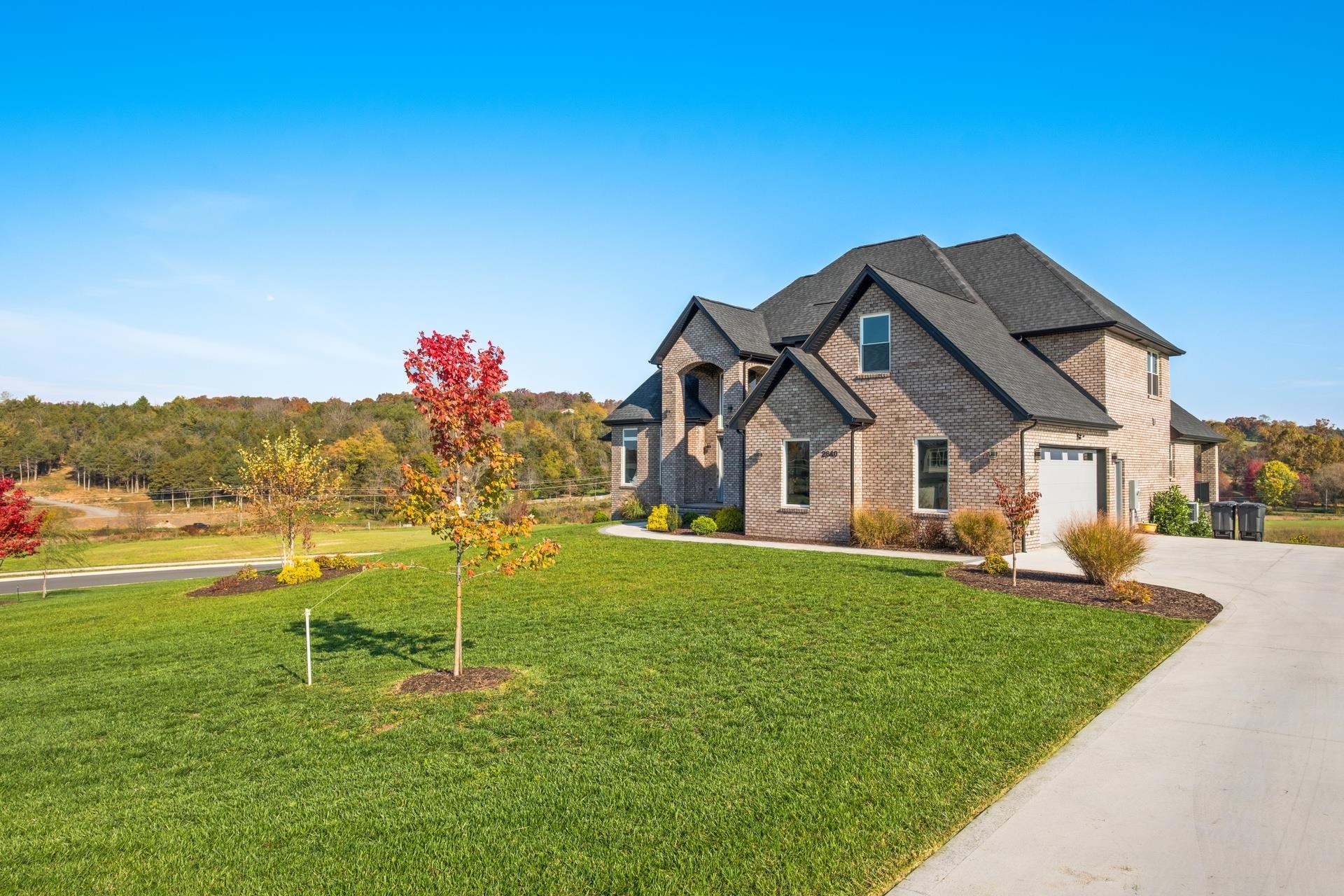 2640 HUNTINGTON SPRINGS DR