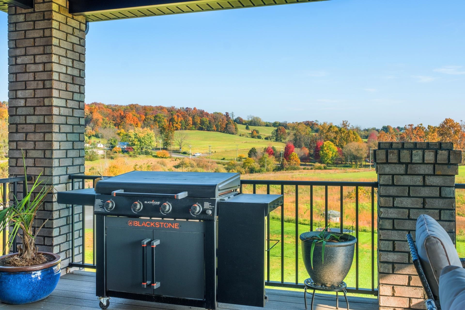 2640 HUNTINGTON SPRINGS DR