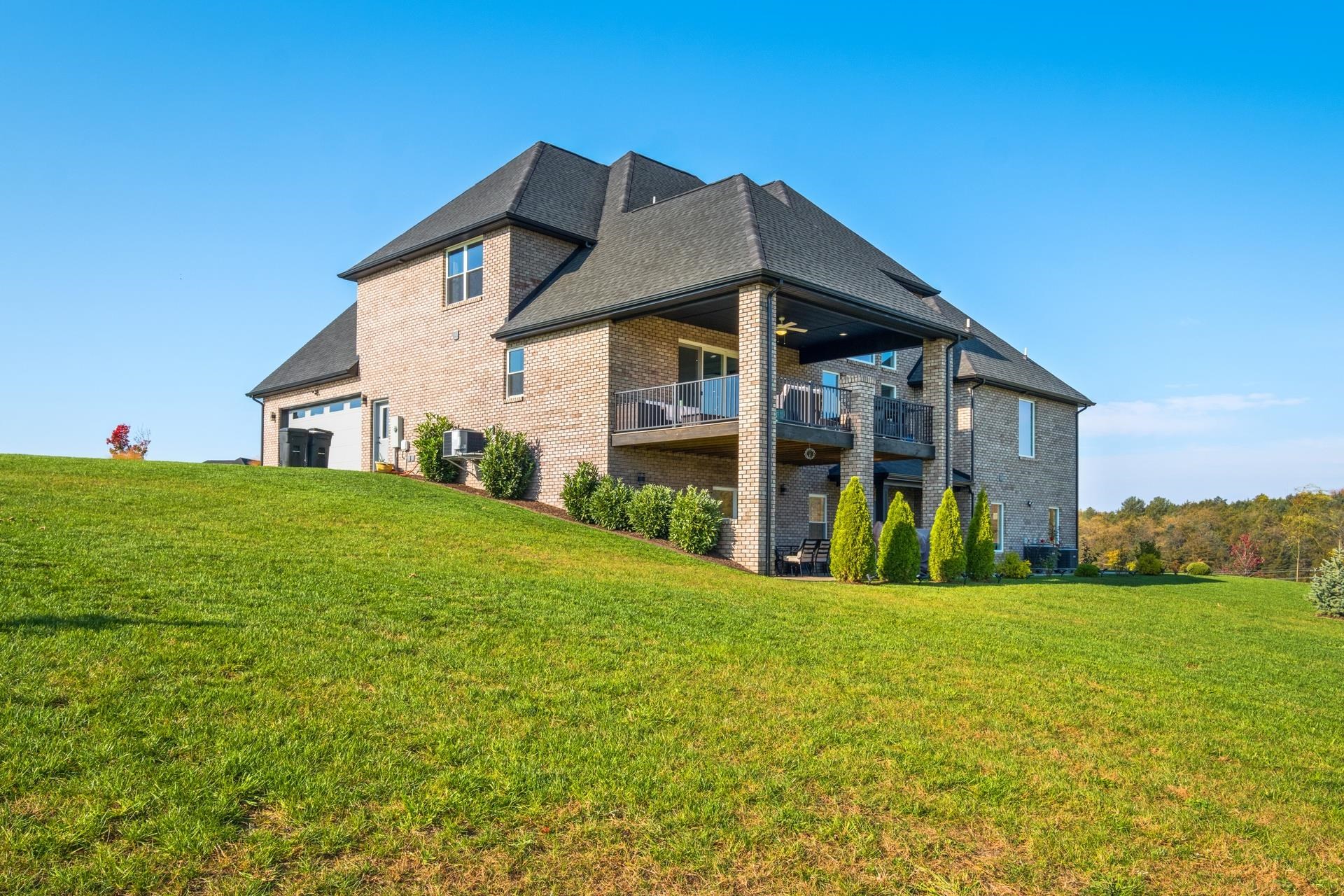 2640 HUNTINGTON SPRINGS DR