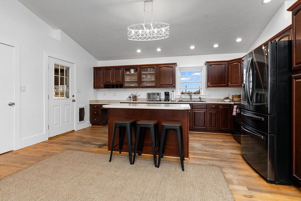 135 FALCON LN