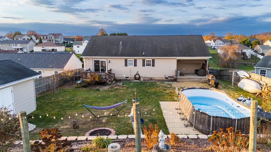 135 FALCON LN