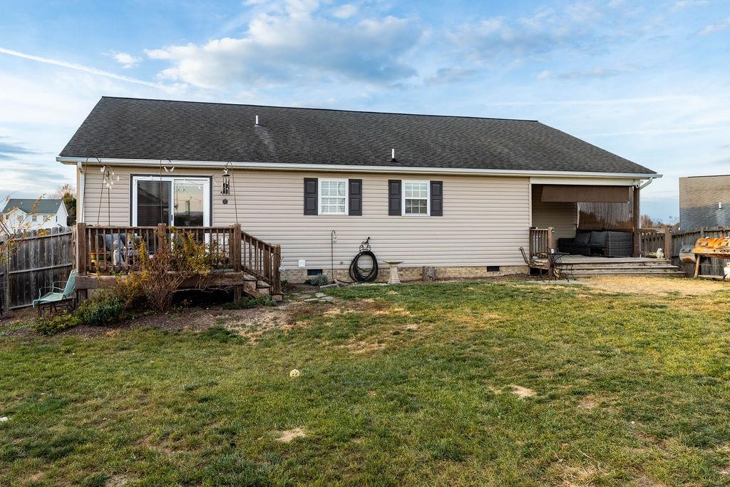 135 FALCON LN