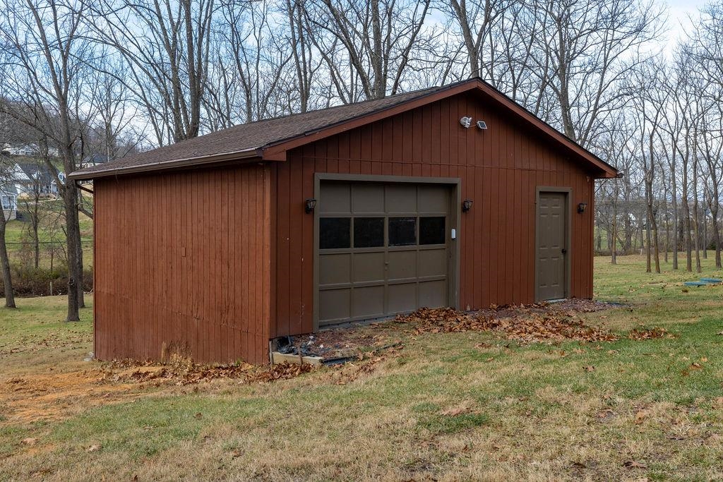 315 LADD RD
