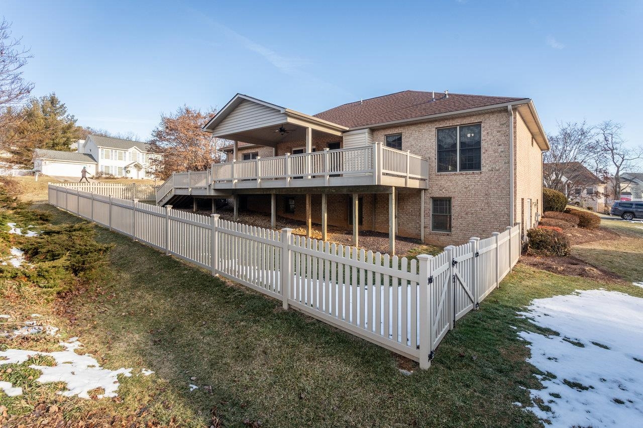 305 CONFEDERACY DR