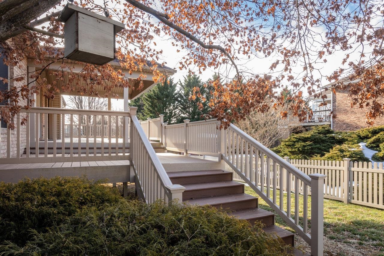 305 CONFEDERACY DR