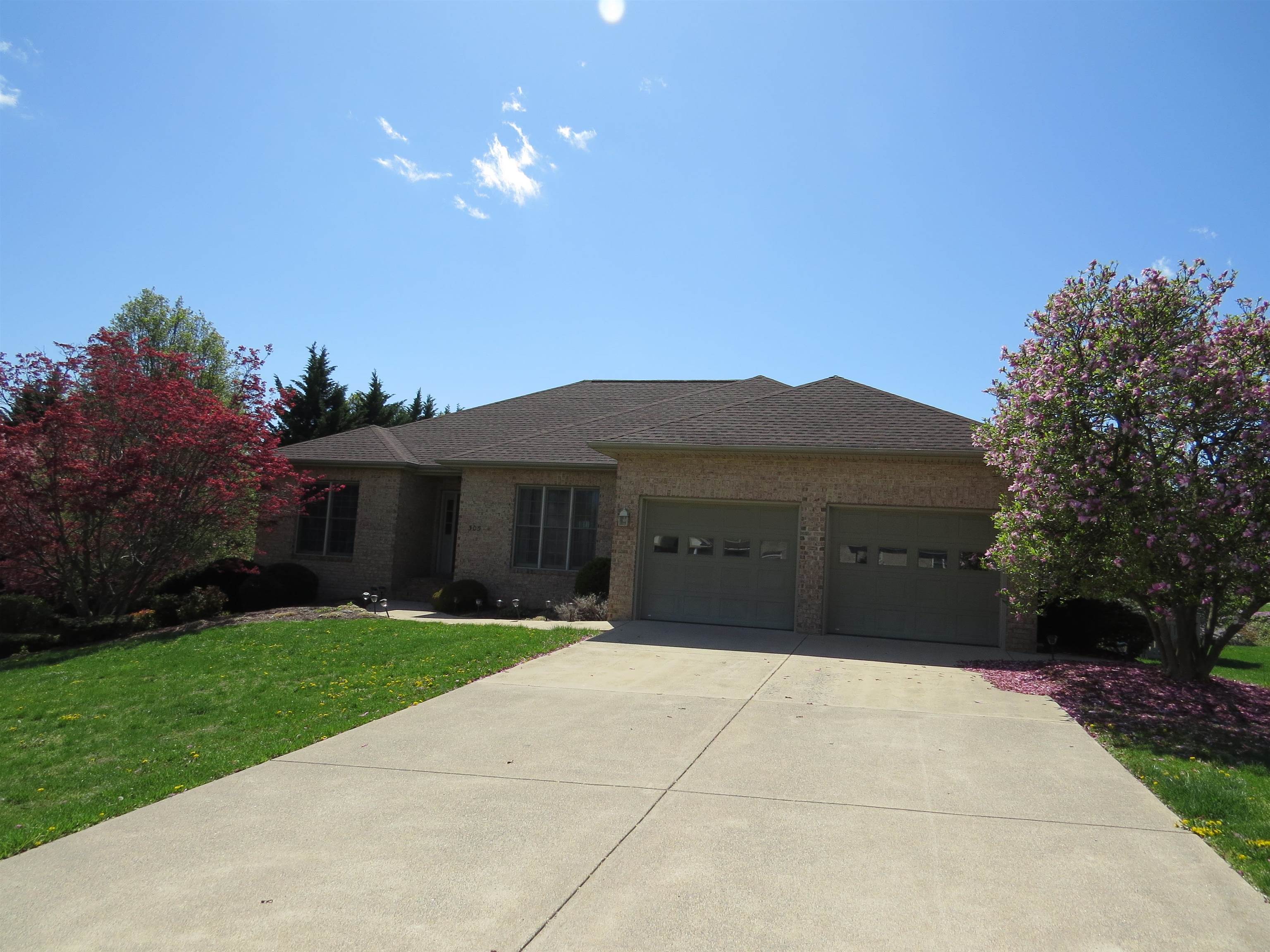 305 CONFEDERACY DR