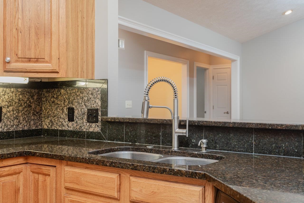 305 CONFEDERACY DR