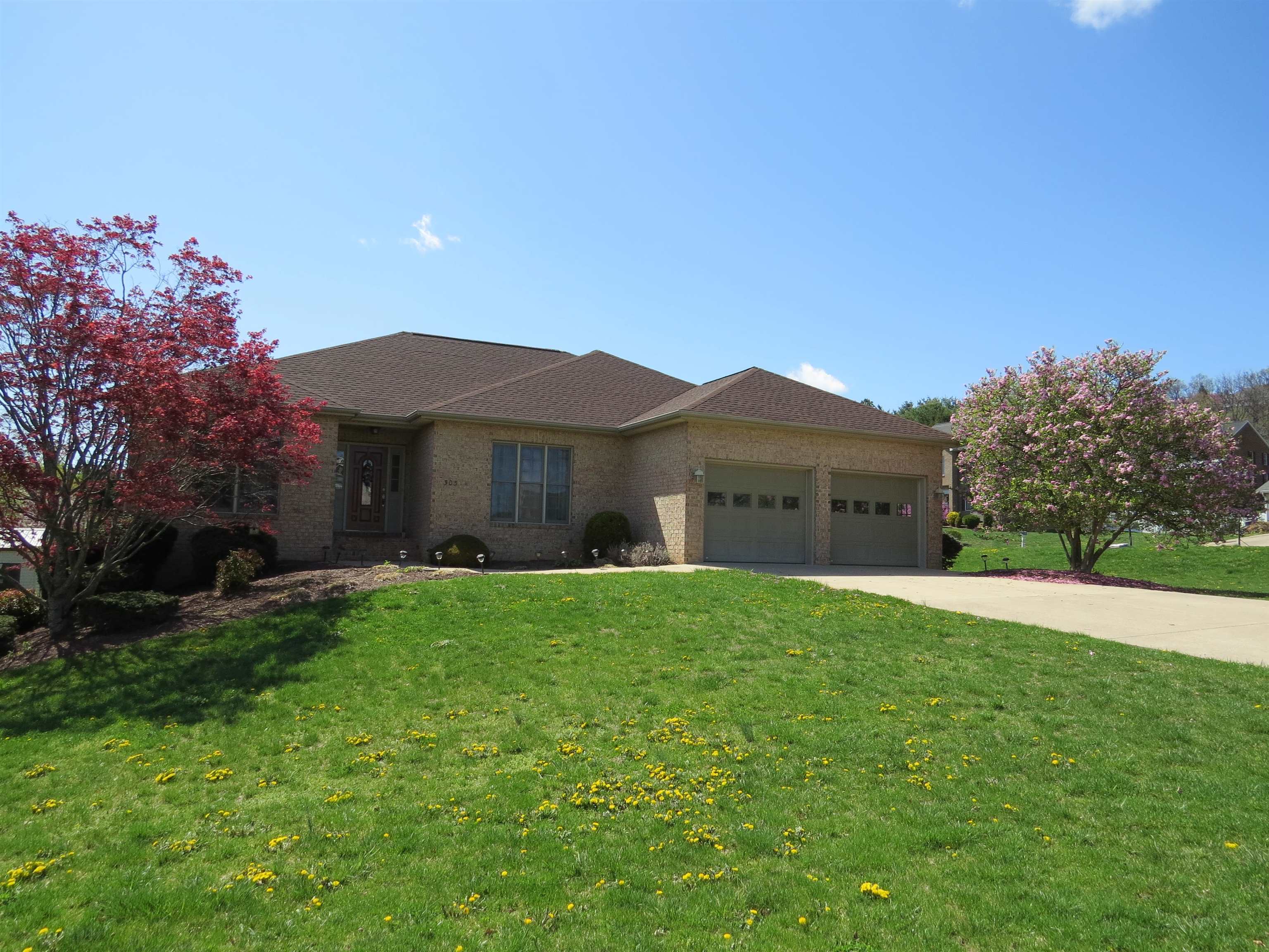 305 CONFEDERACY DR