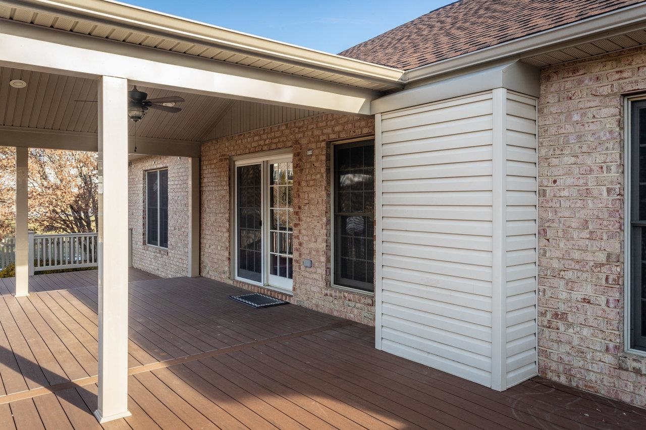 305 CONFEDERACY DR