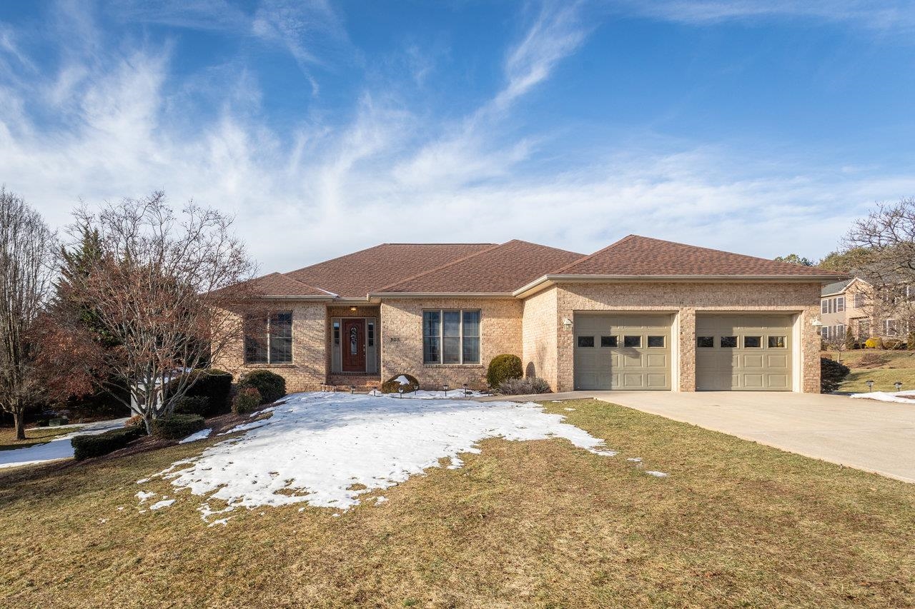 305 CONFEDERACY DR