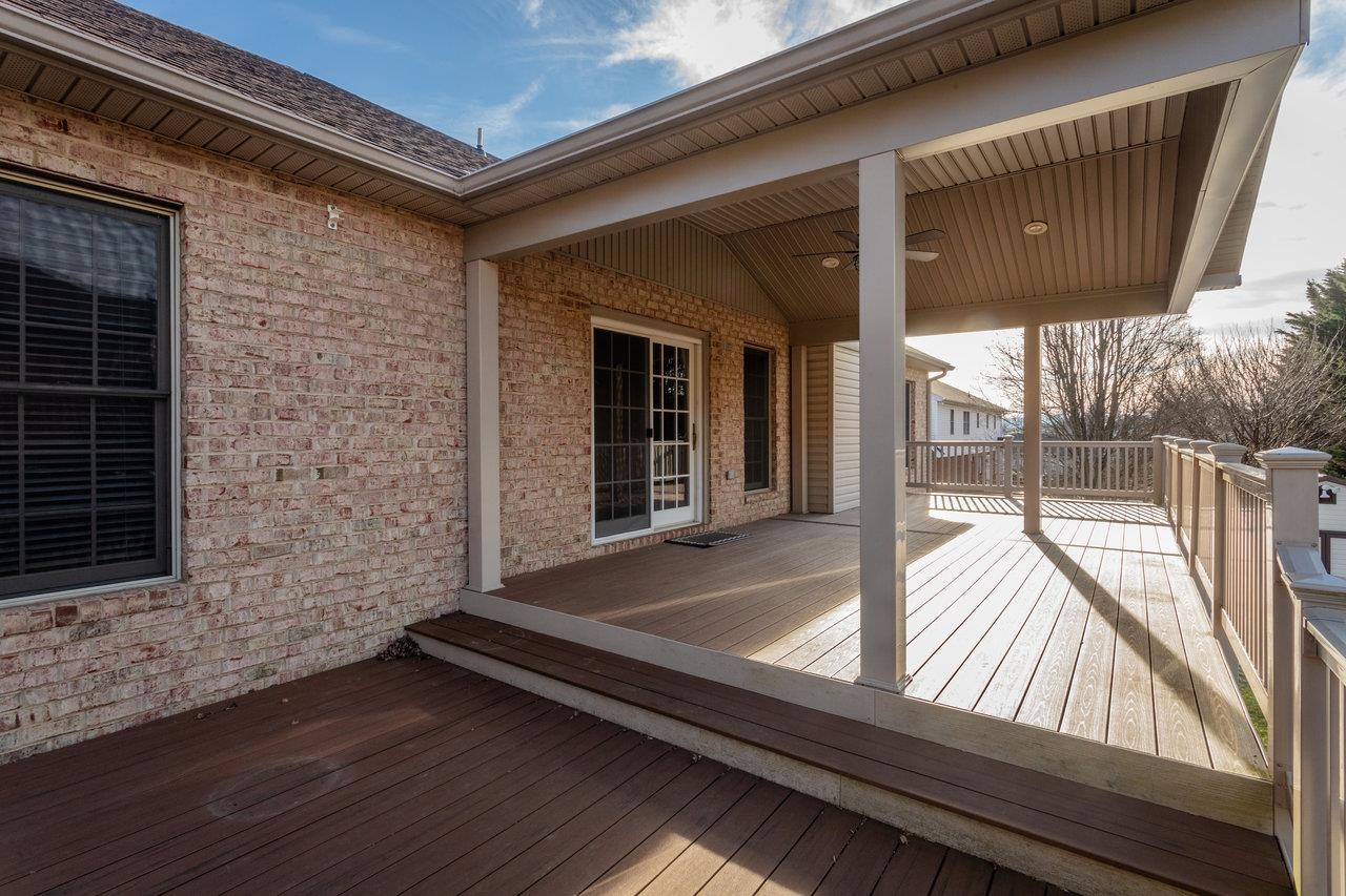 305 CONFEDERACY DR