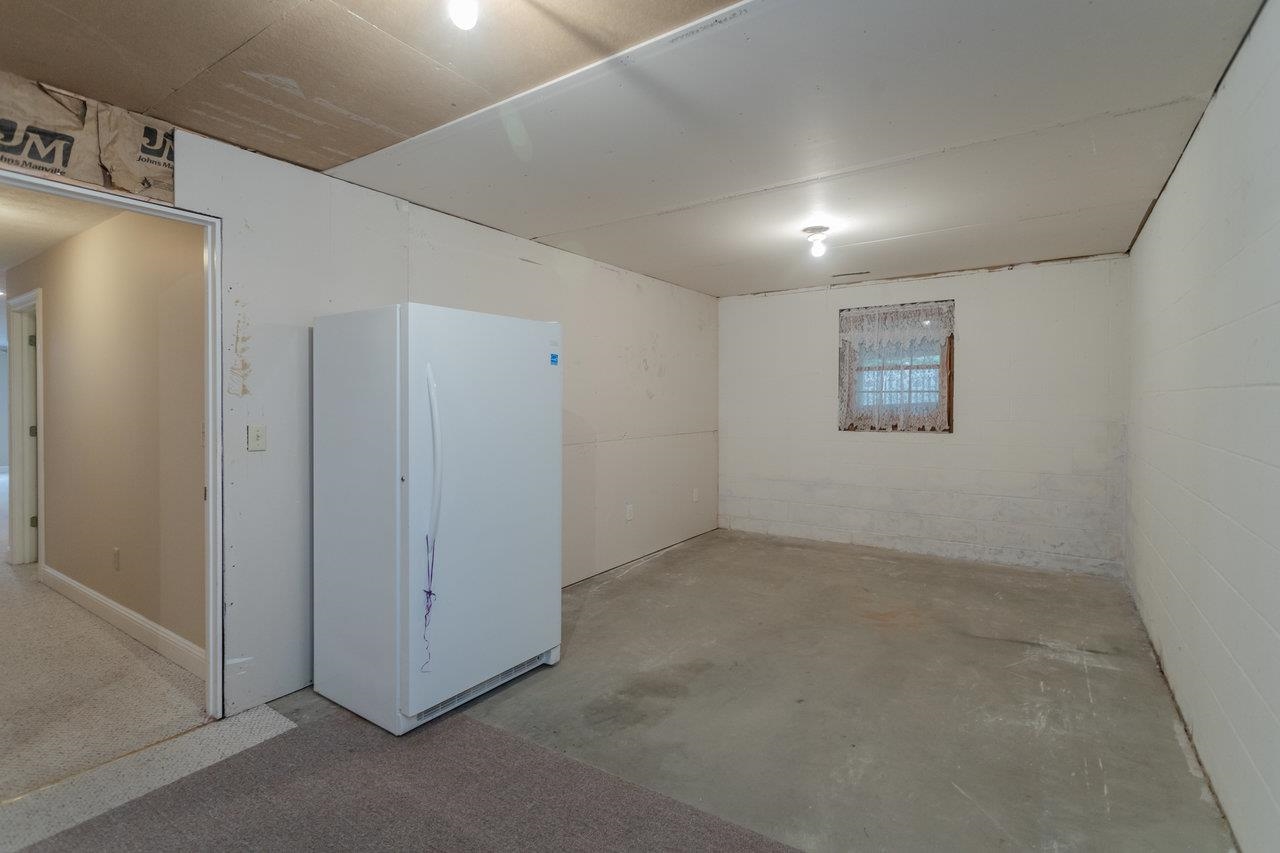 305 CONFEDERACY DR