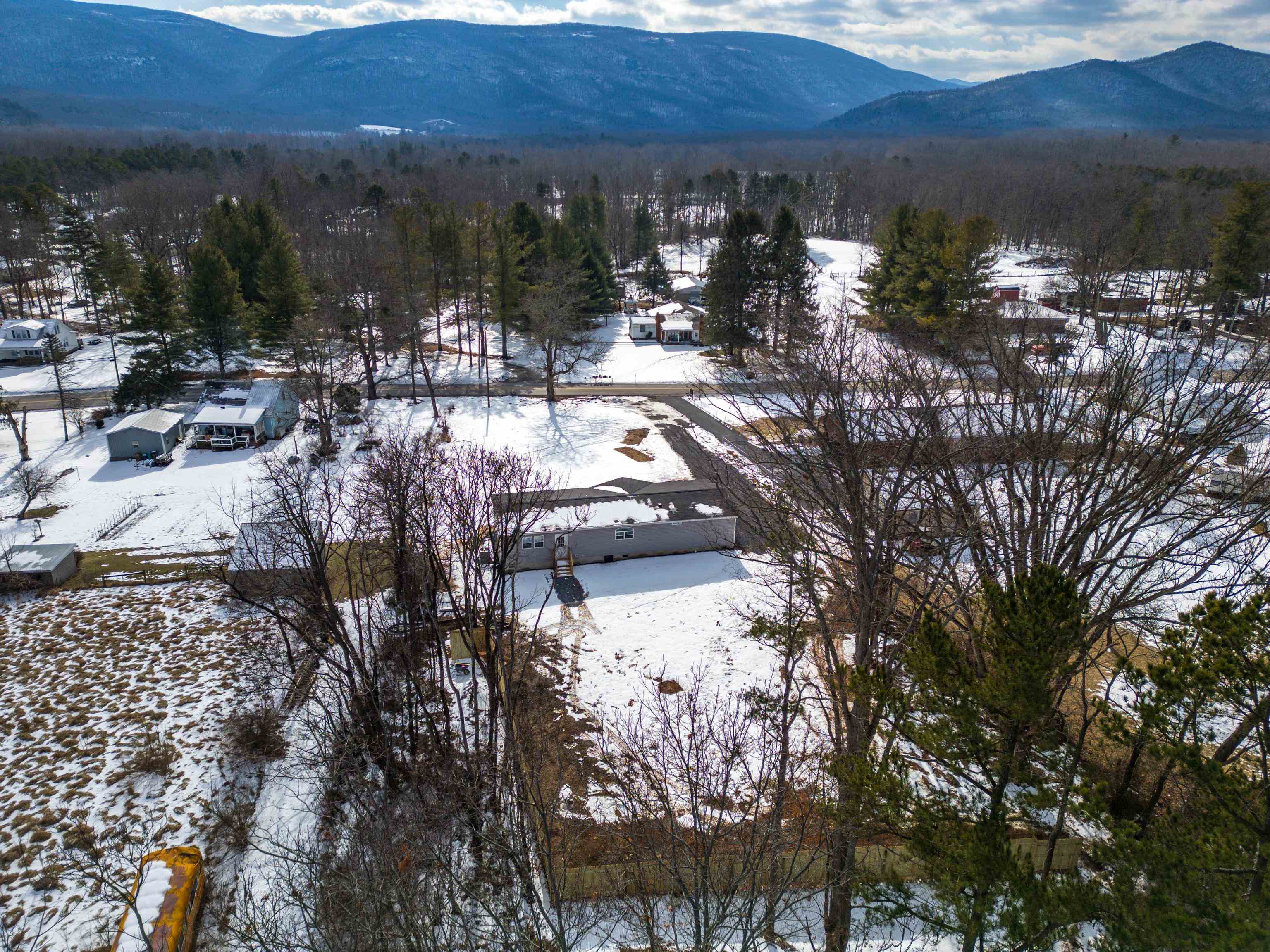 1892 HOWARDSVILLE TPKE