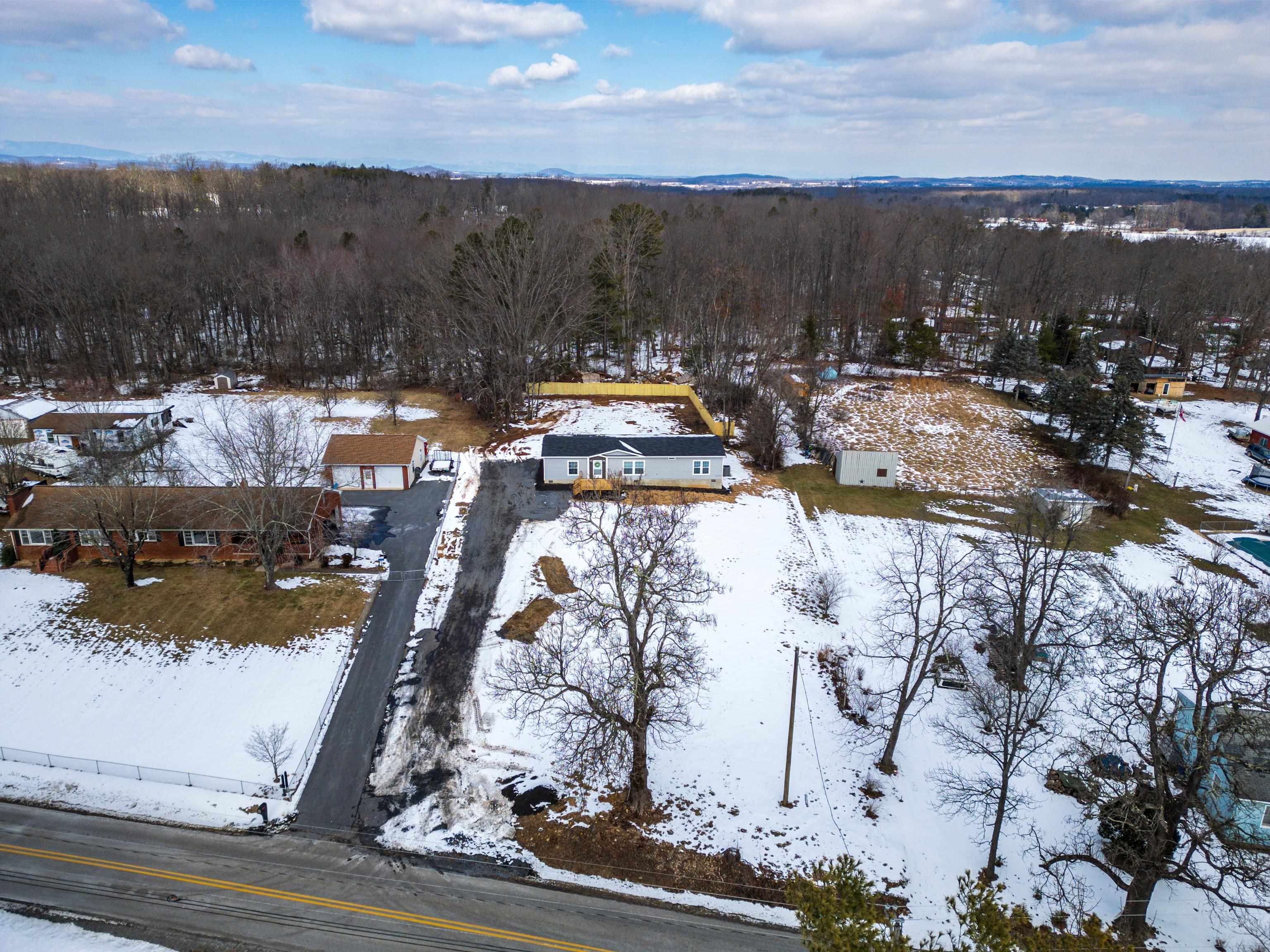 1892 HOWARDSVILLE TPKE