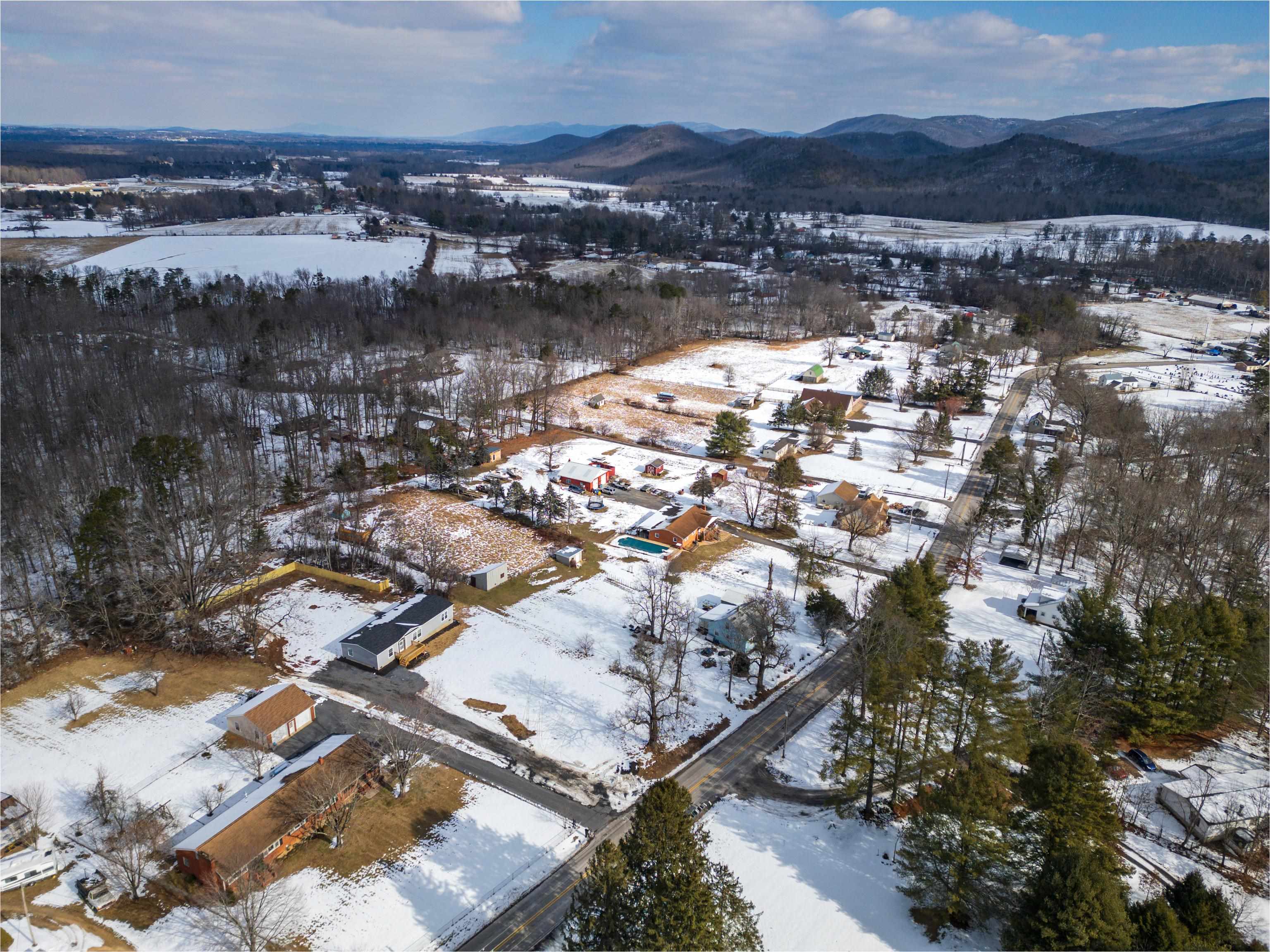 1892 HOWARDSVILLE TPKE