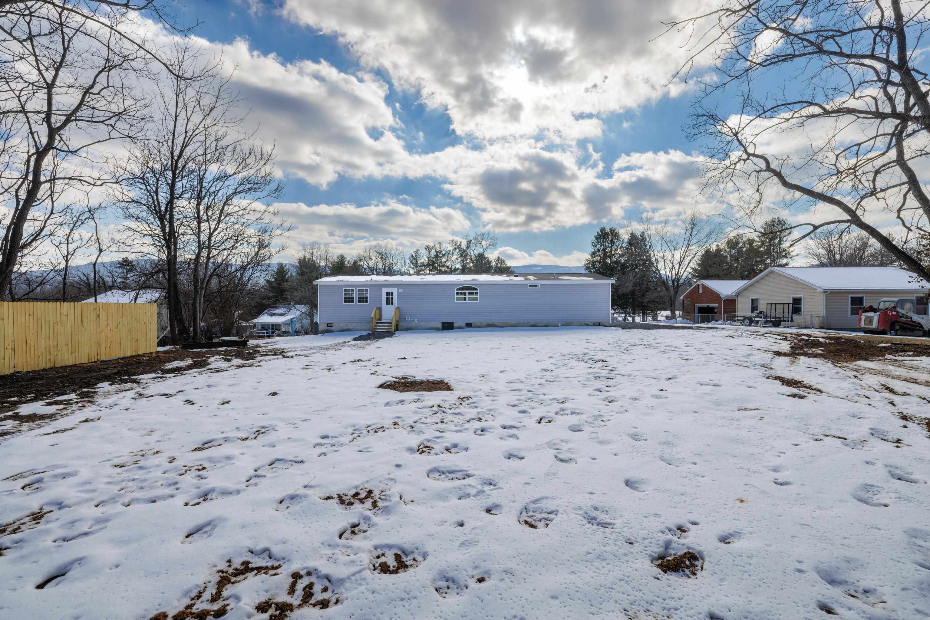 1892 HOWARDSVILLE TPKE