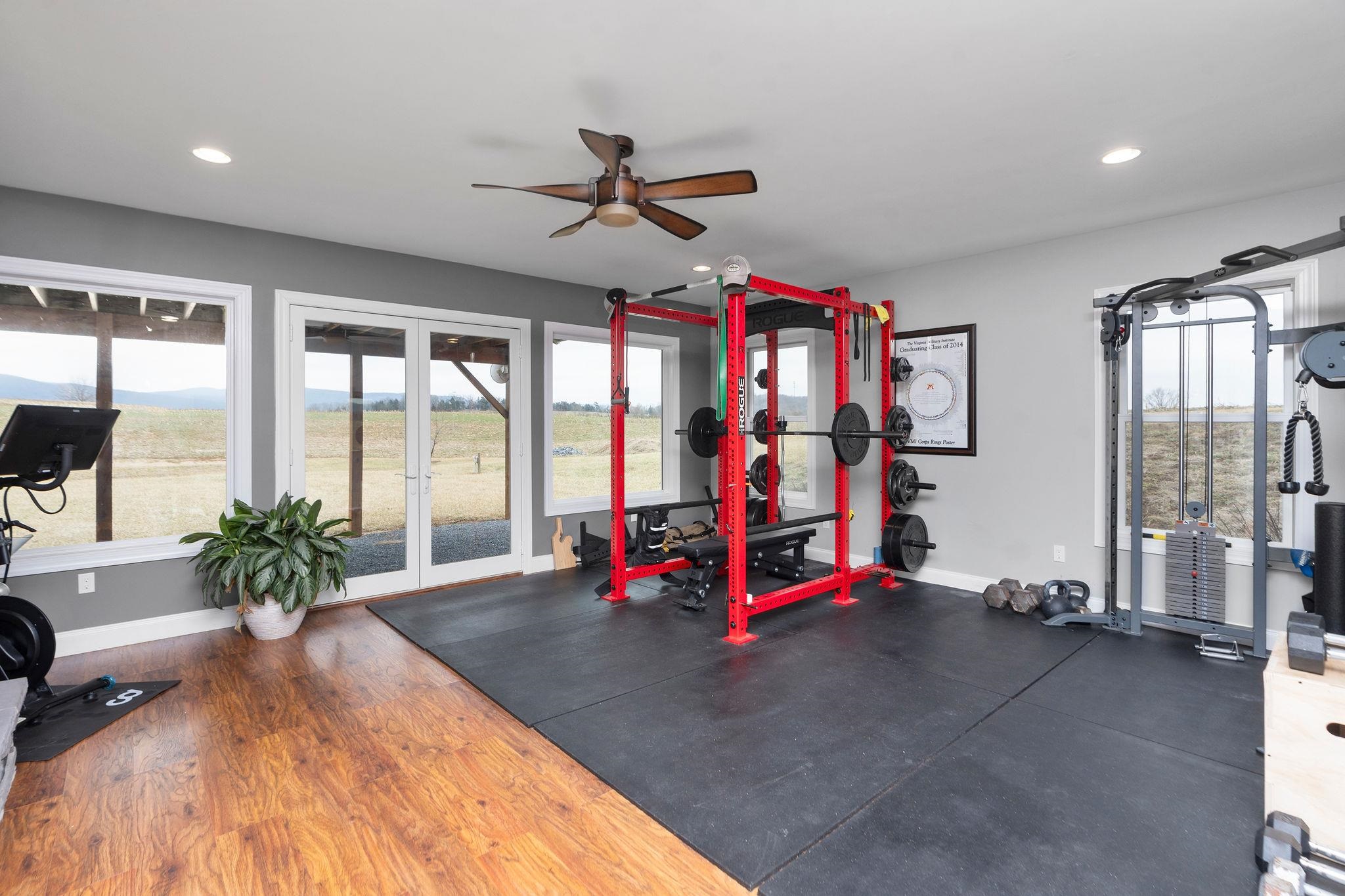 77 MADISON CAVE LN