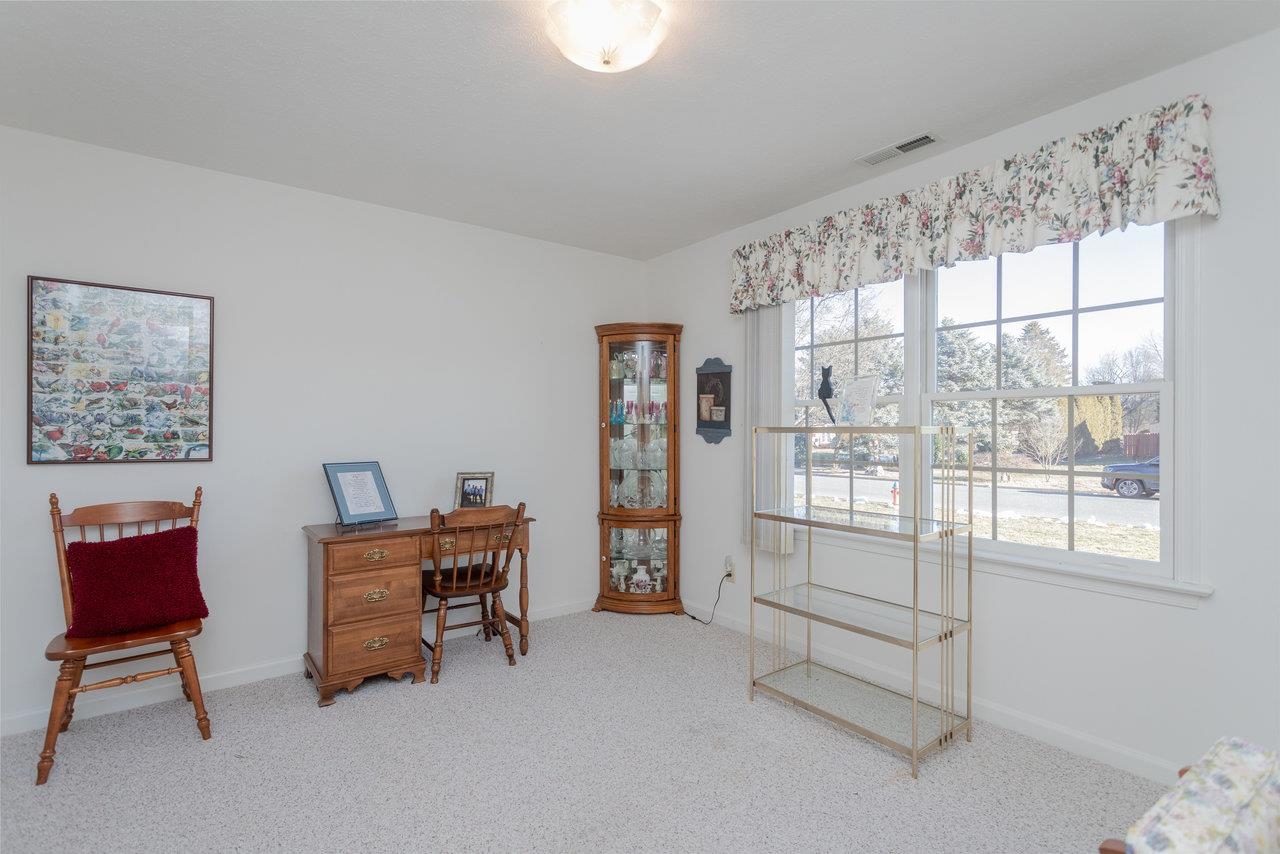 3195 NUTMEG CT