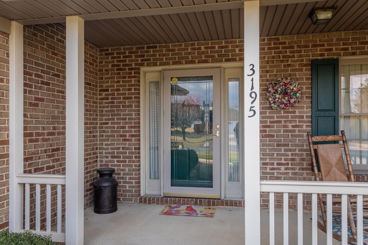 3195 NUTMEG CT