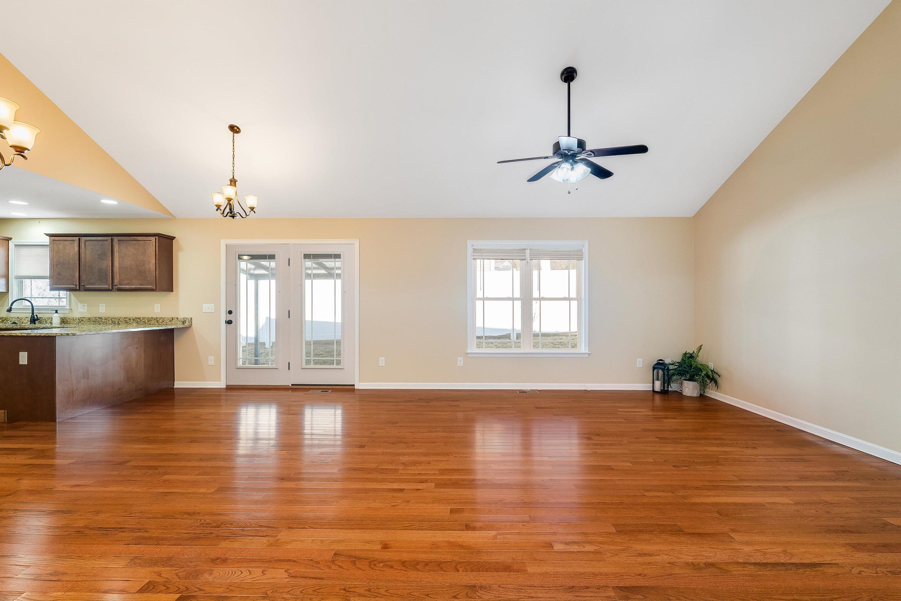 7 HULL HILLS LN