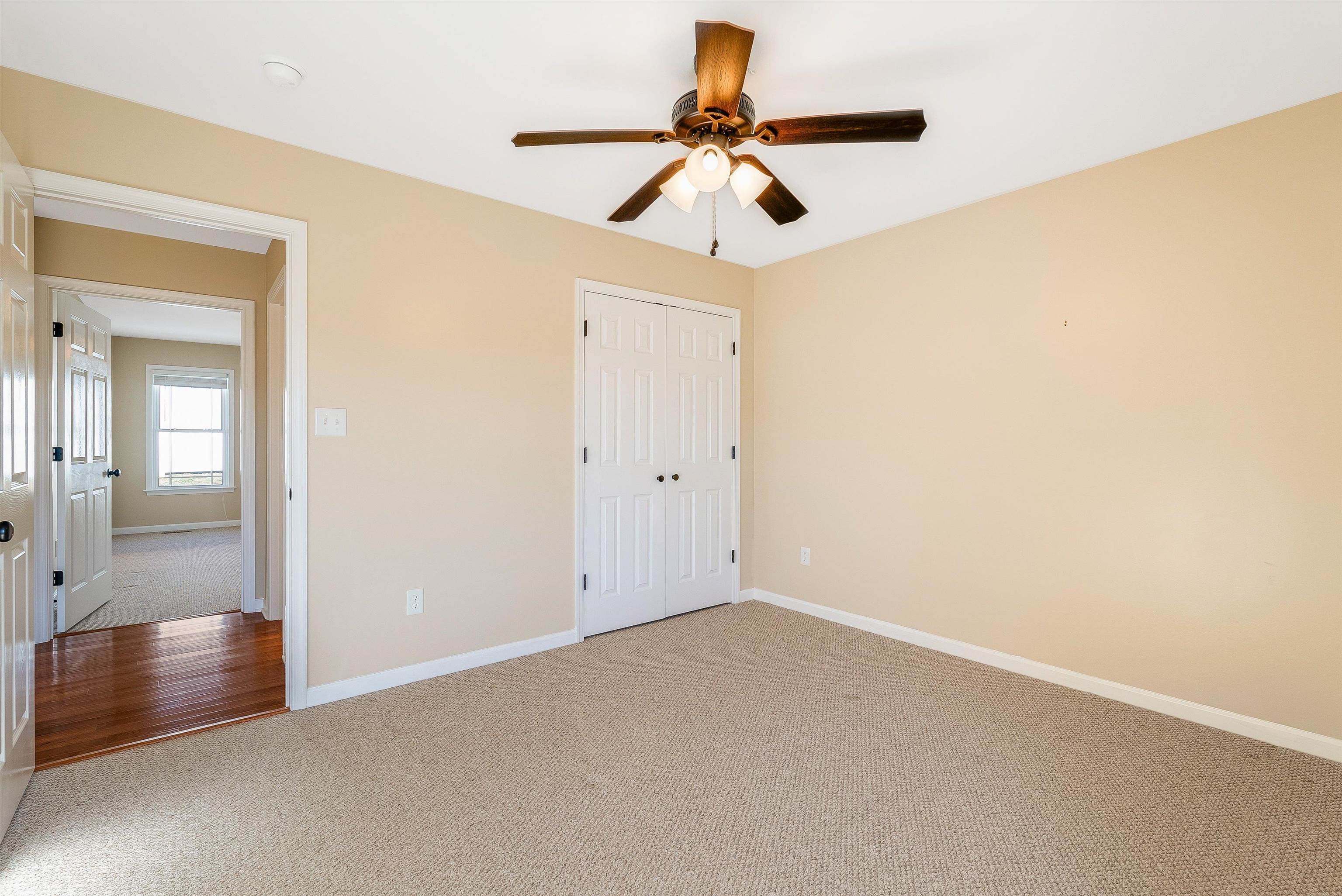 7 HULL HILLS LN