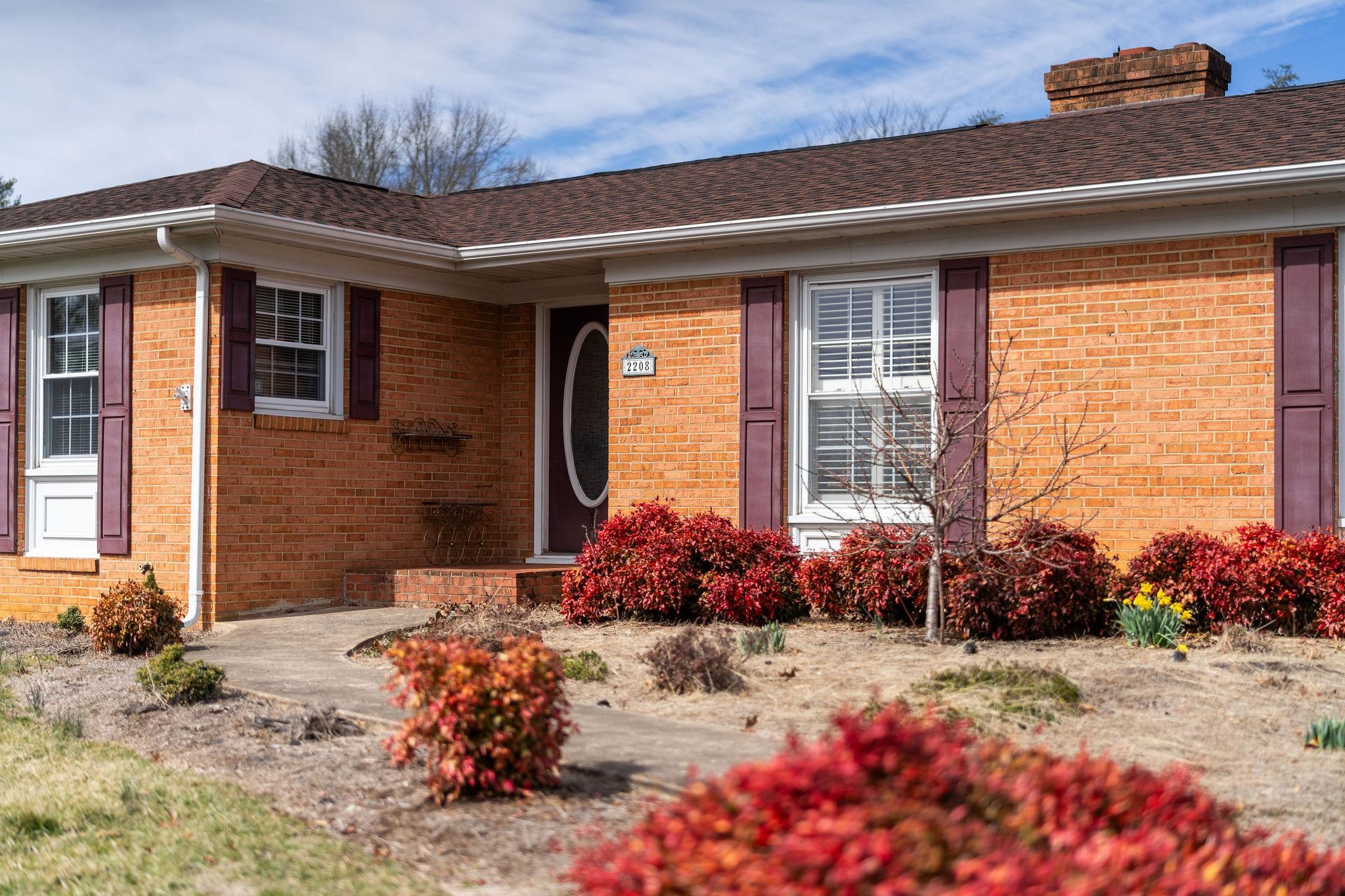 2208 DAVIS RD