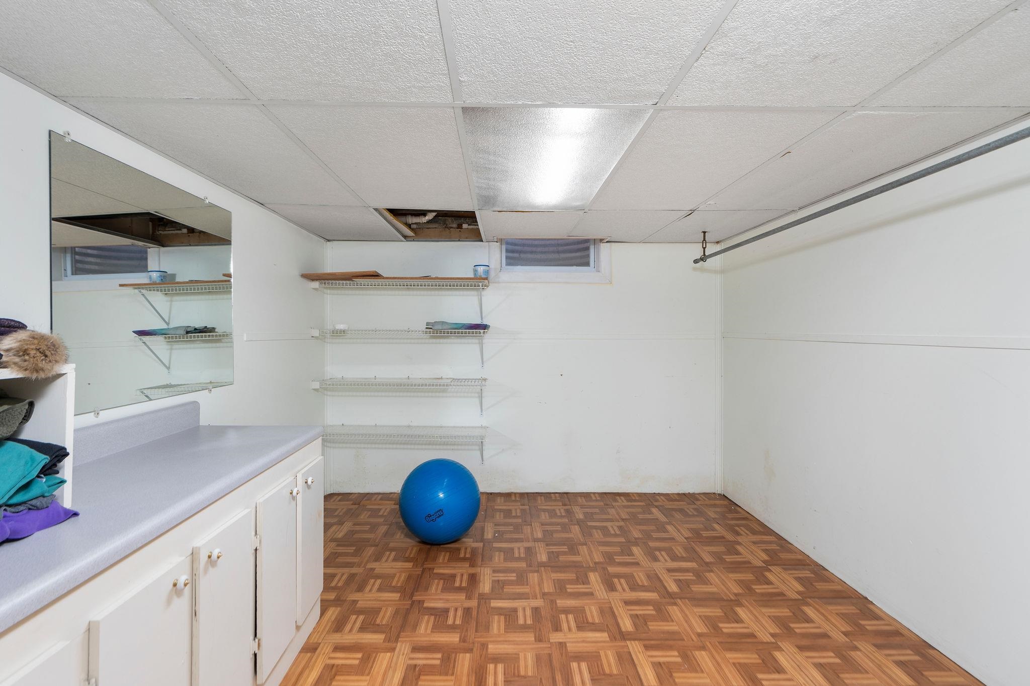 2208 DAVIS RD