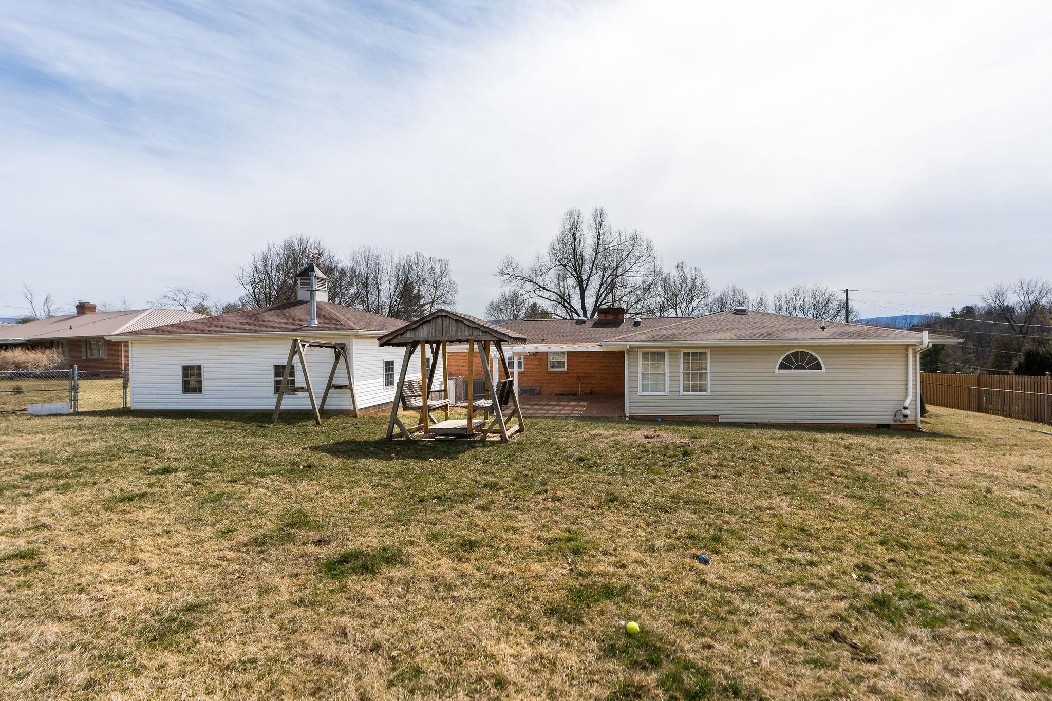 2208 DAVIS RD