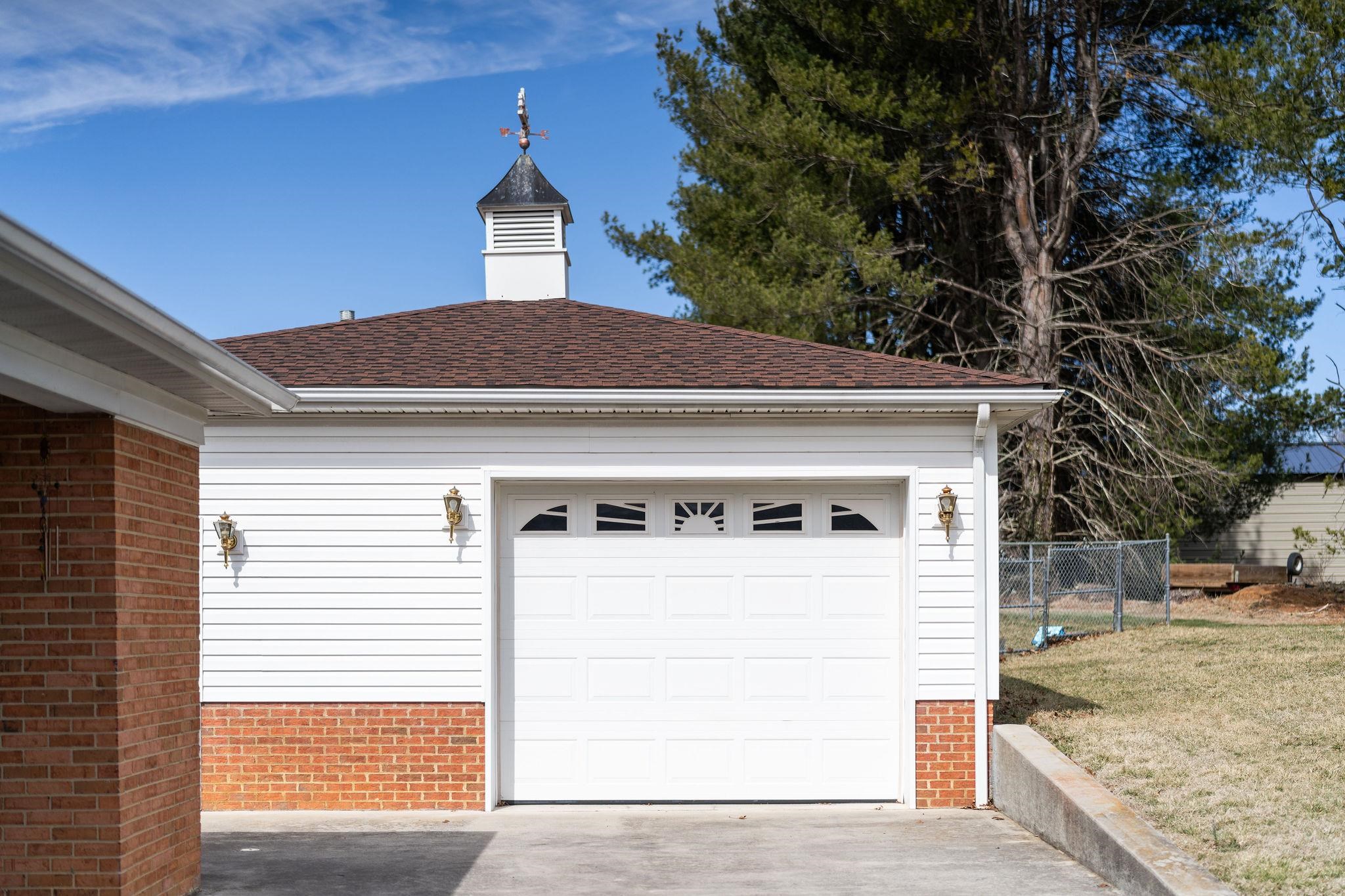 2208 DAVIS RD