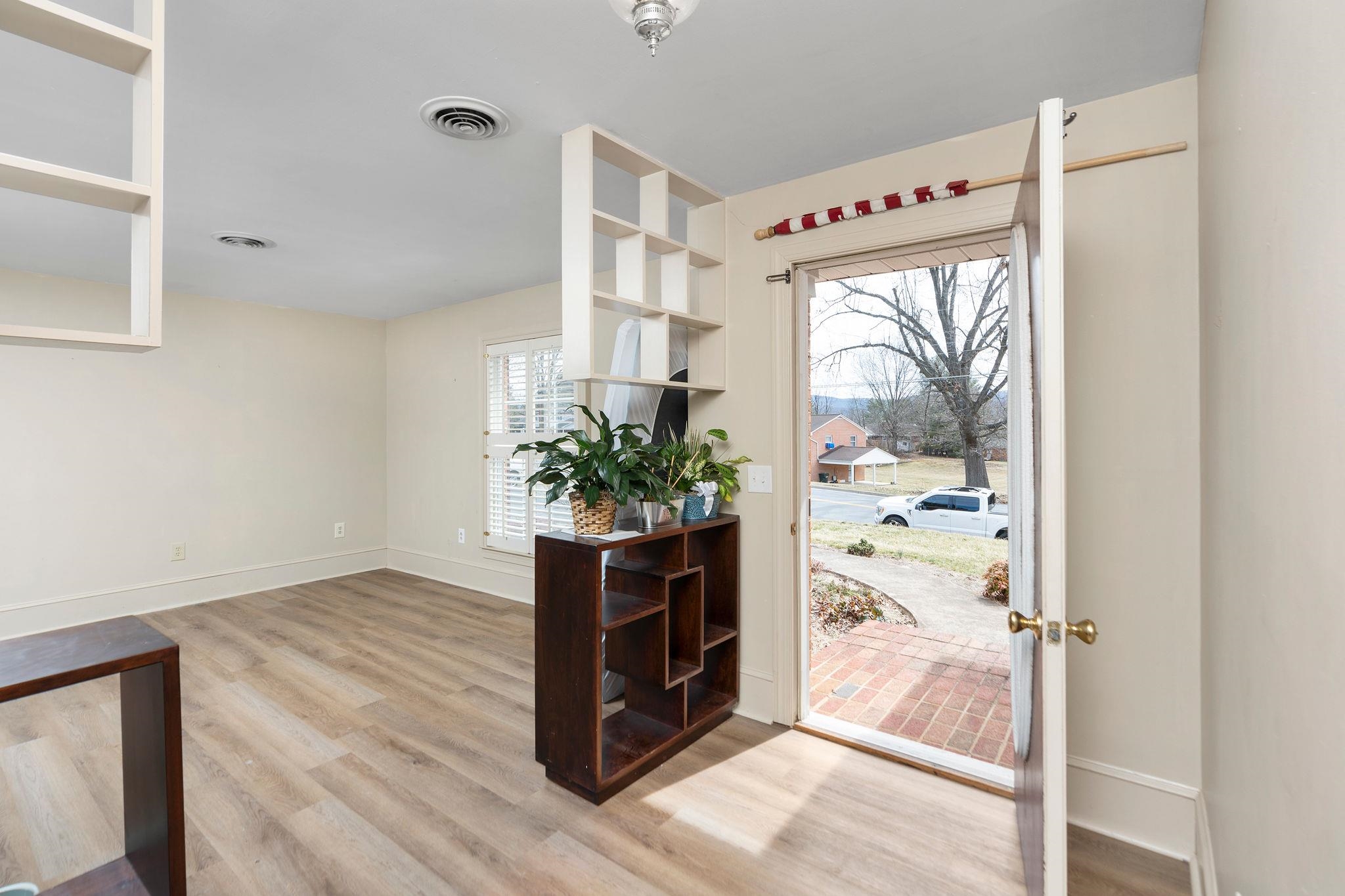 2208 DAVIS RD