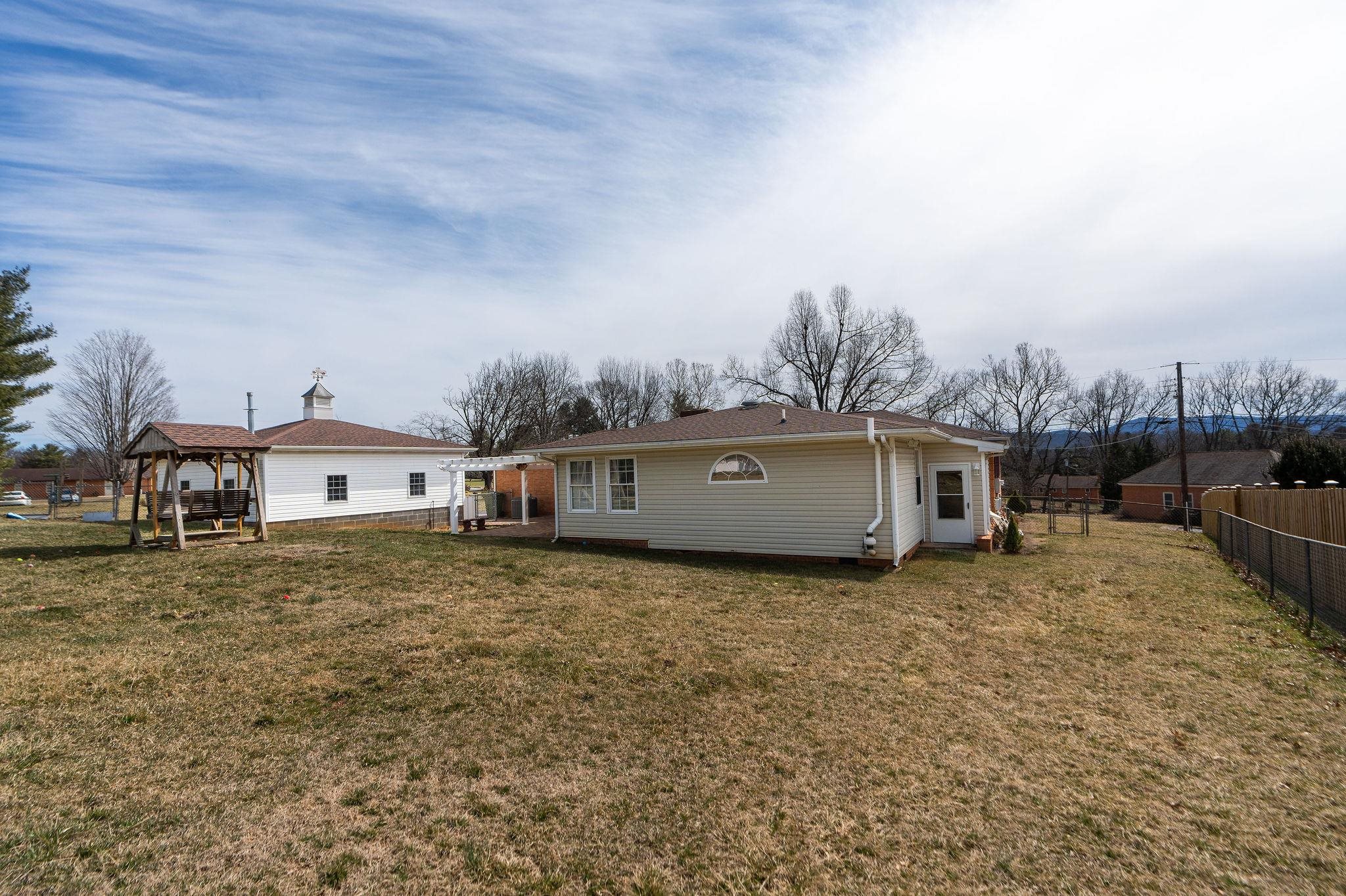 2208 DAVIS RD
