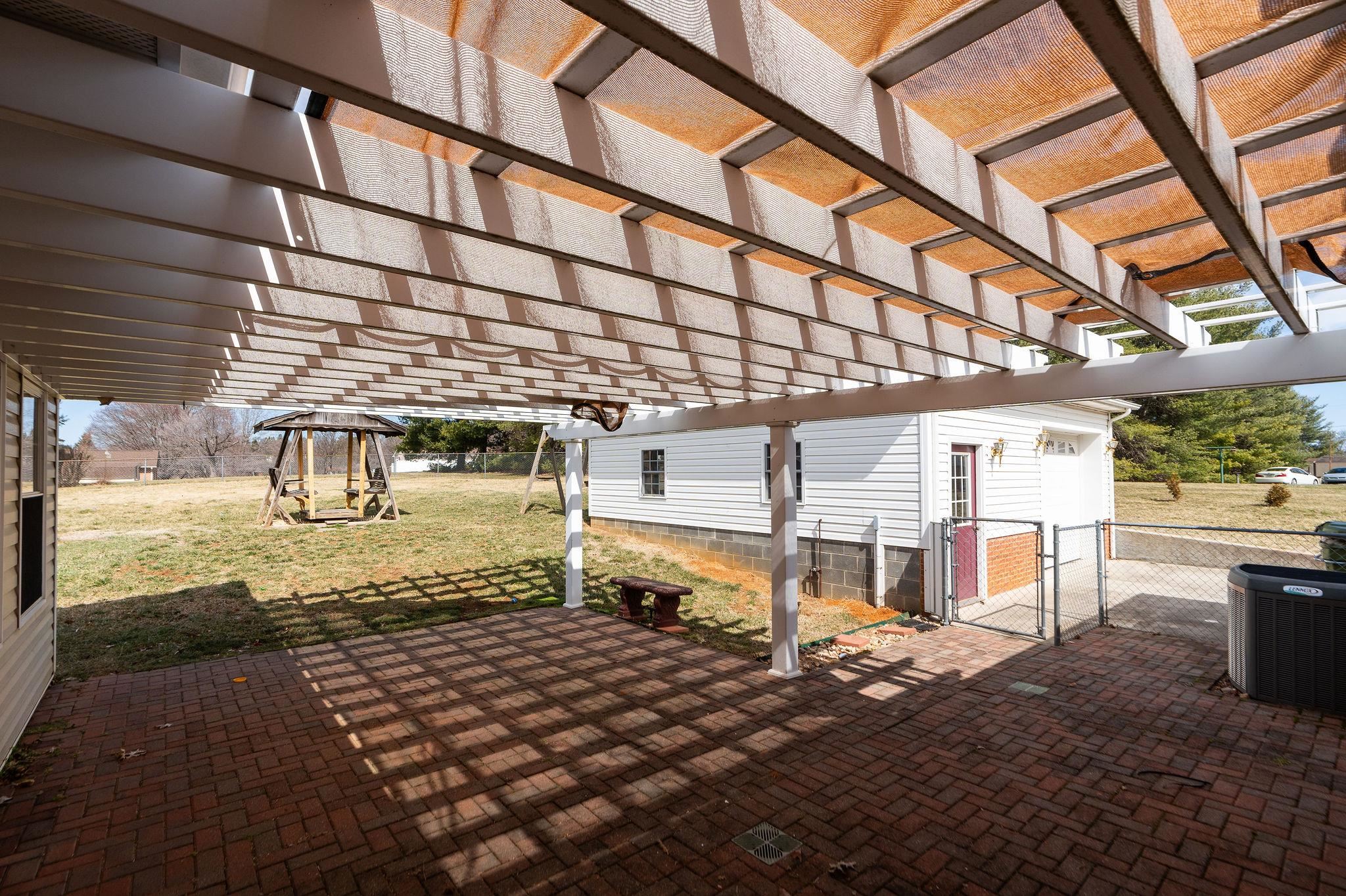 2208 DAVIS RD