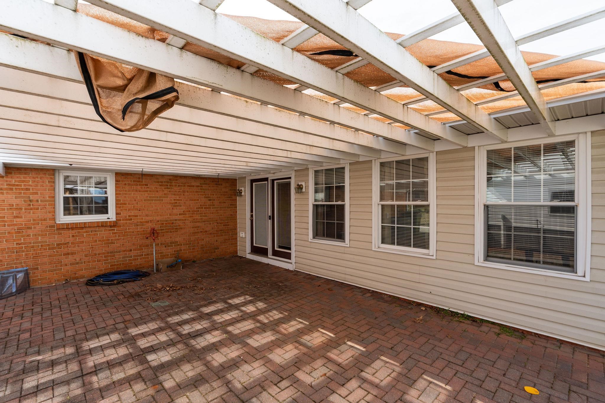 2208 DAVIS RD
