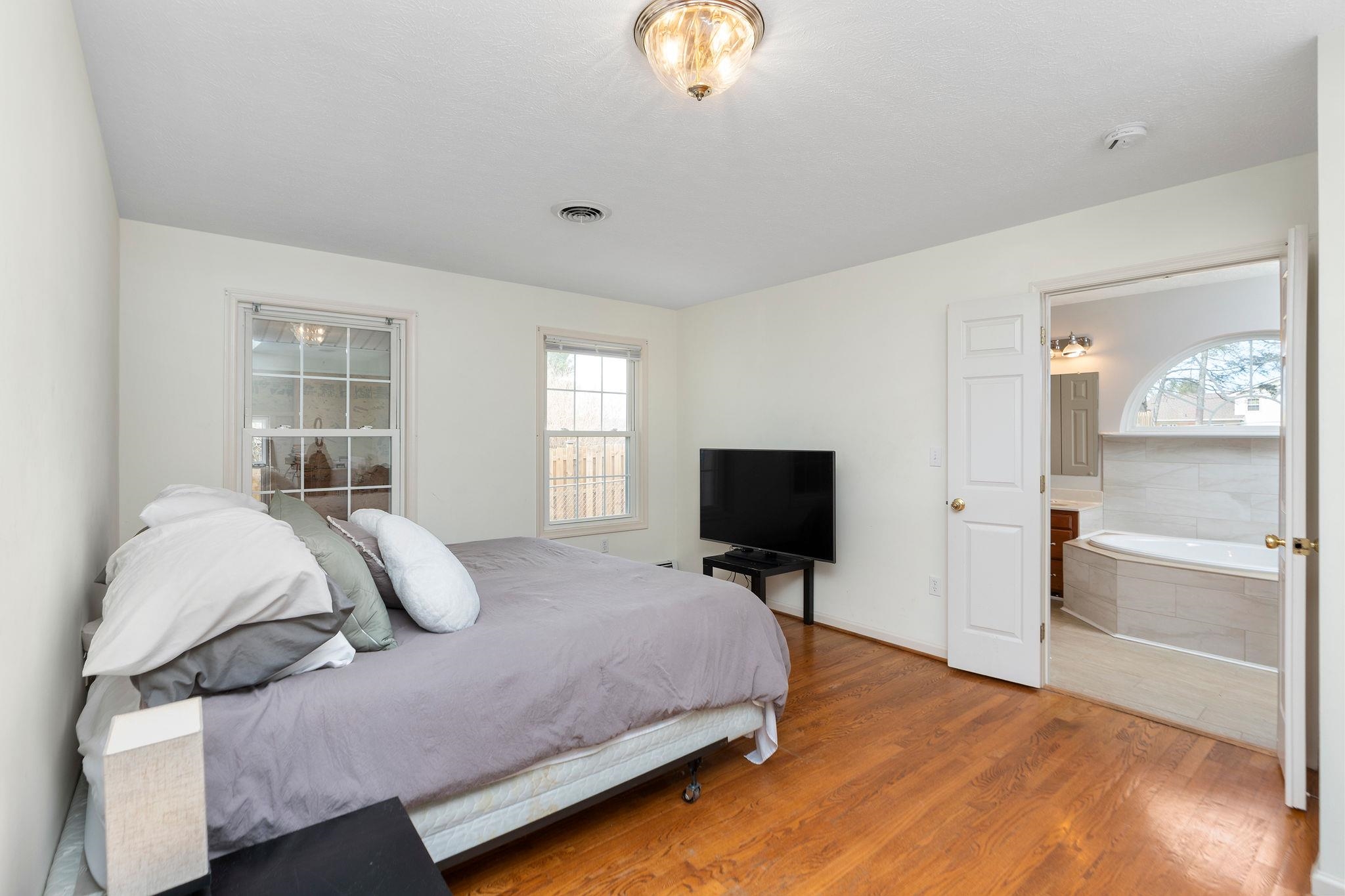 2208 DAVIS RD