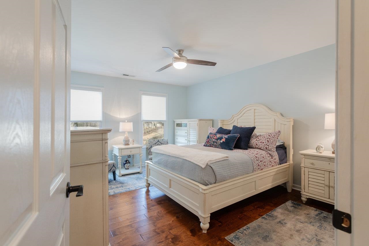 216 PINEY LN