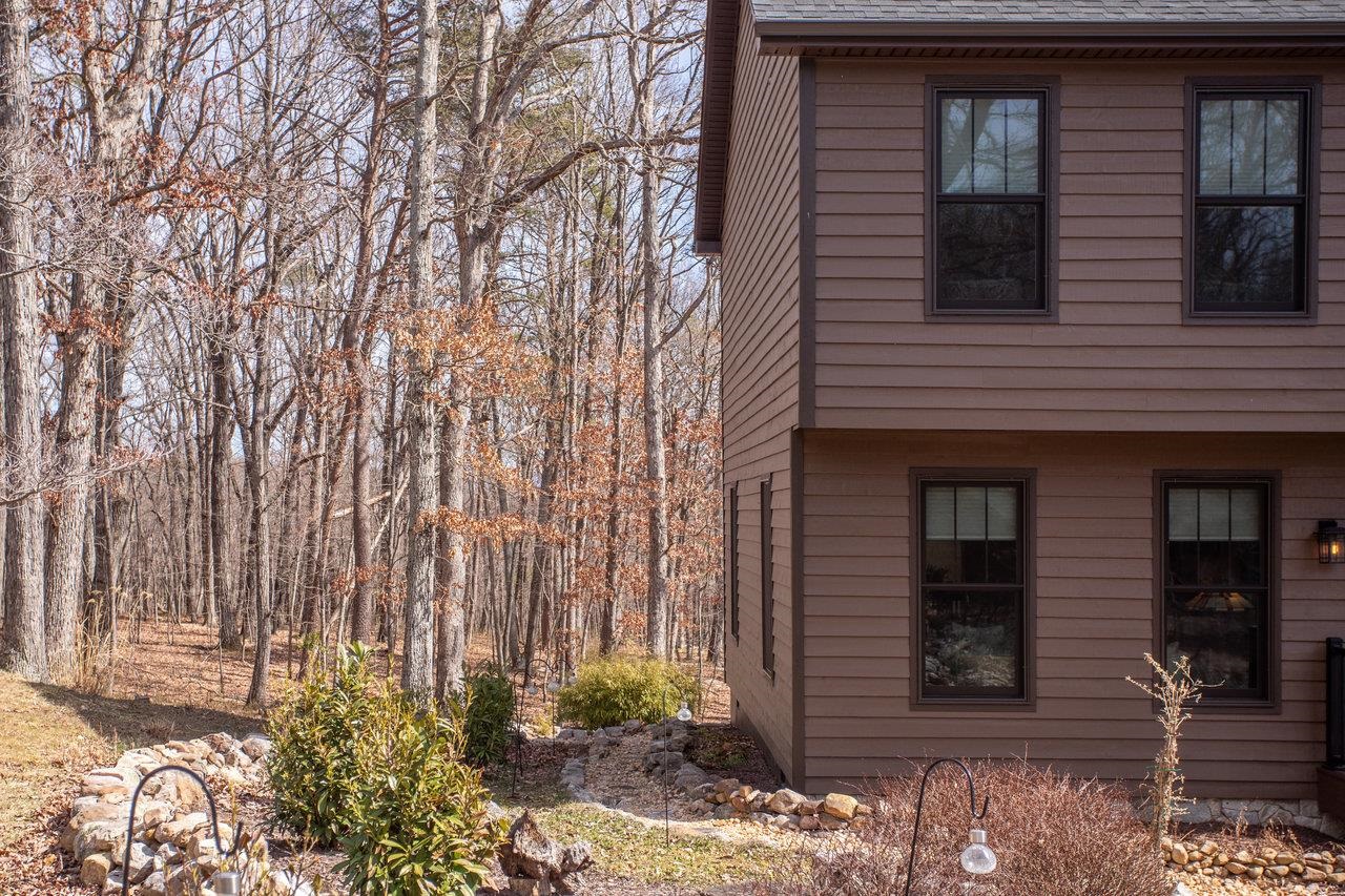 216 PINEY LN