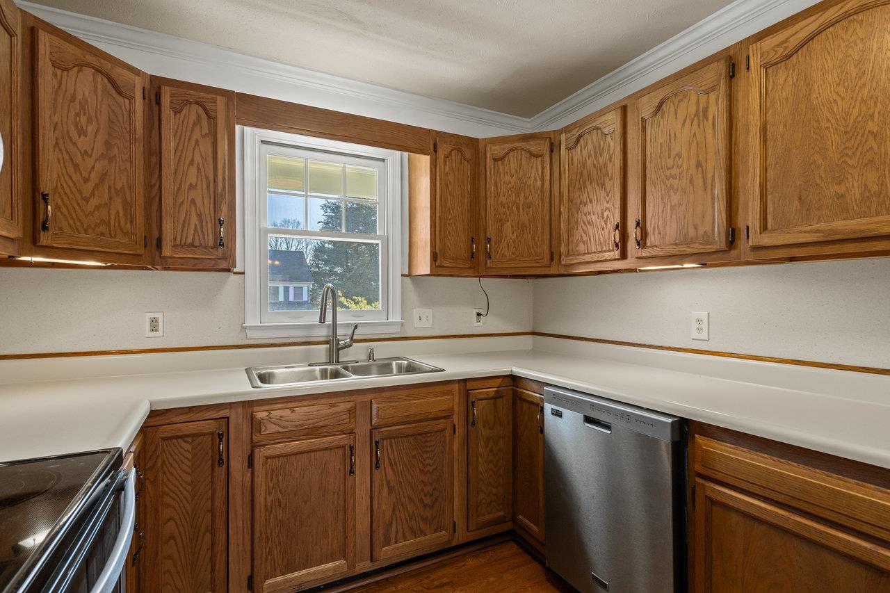 12323 RED CEDAR LN
