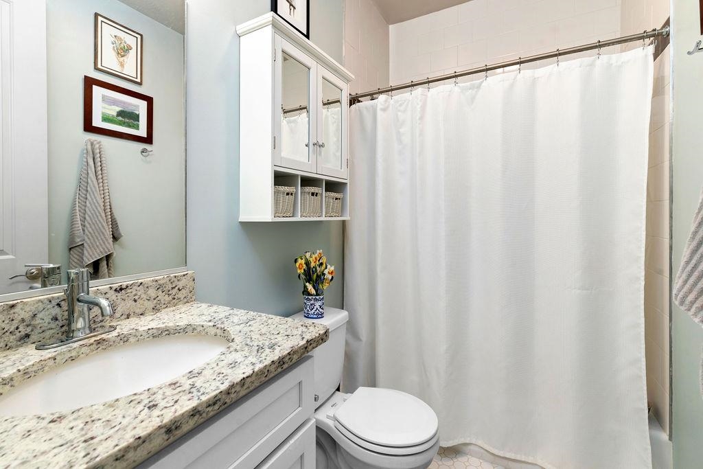 401 STONEWALL JACKSON BLVD