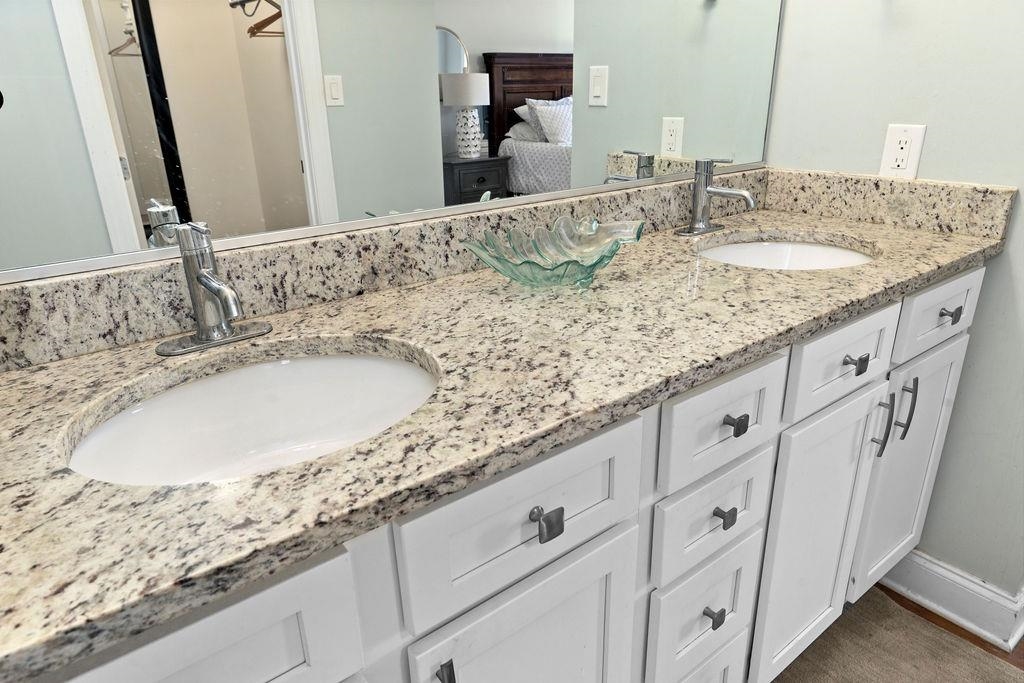 401 STONEWALL JACKSON BLVD